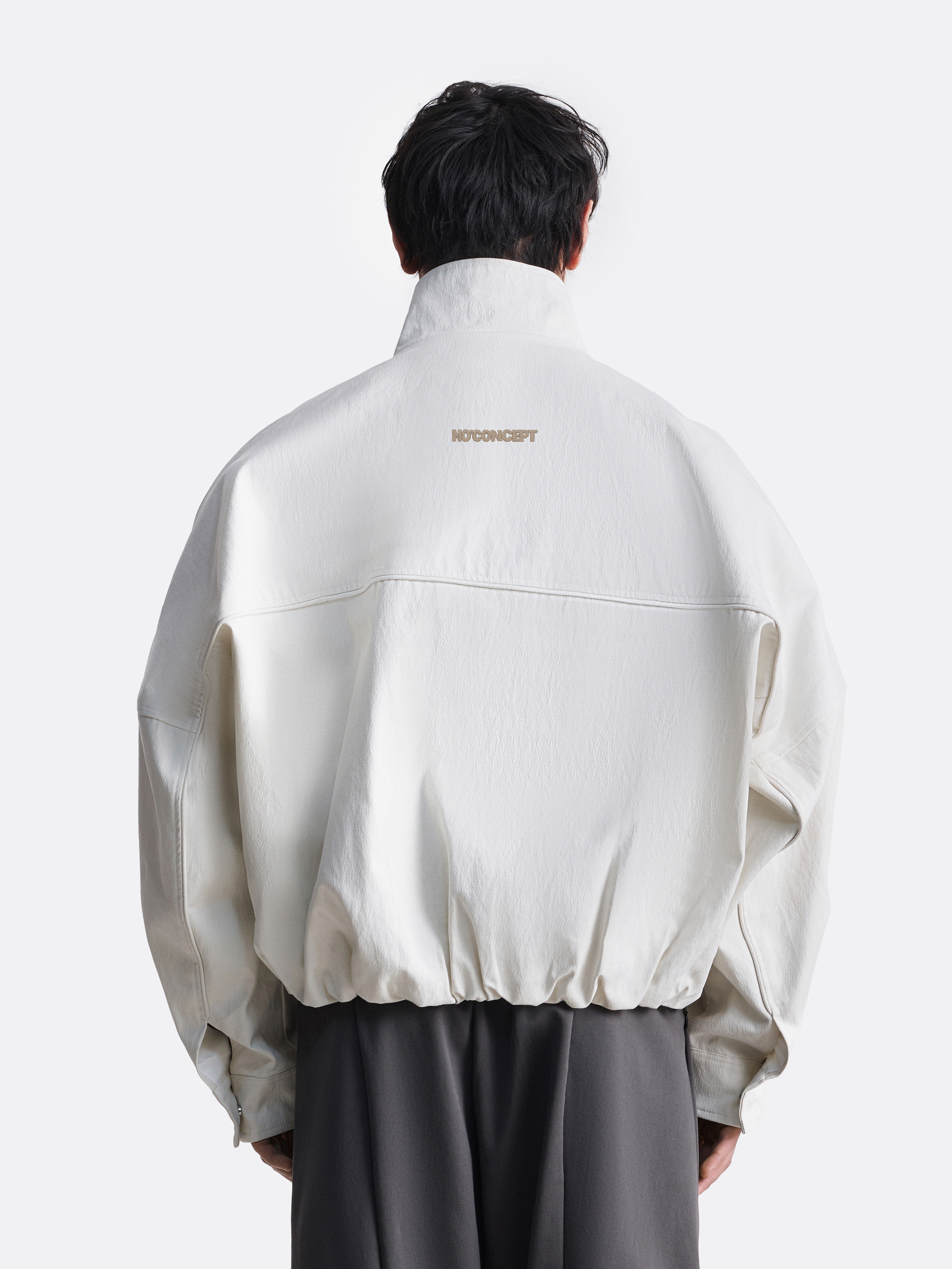 ​Куртка с воротником стойкой