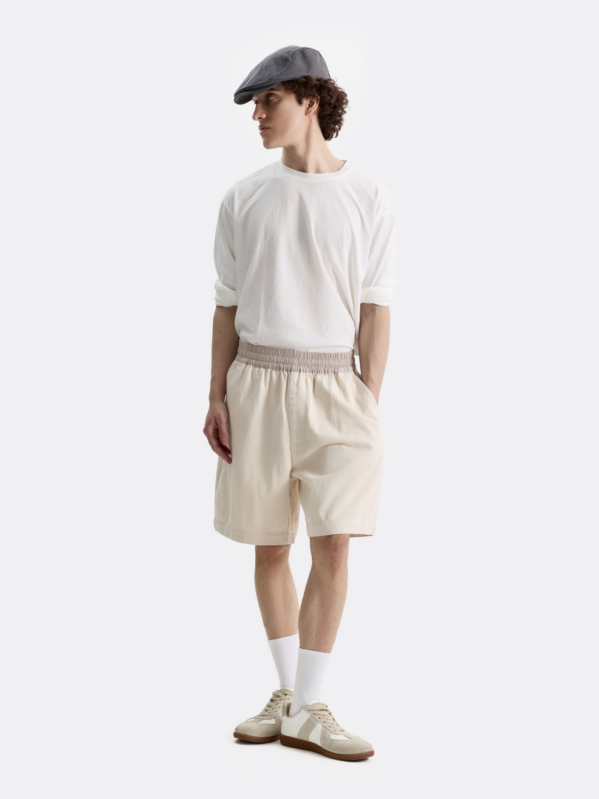 Шорты WITH PATCH POCKETS