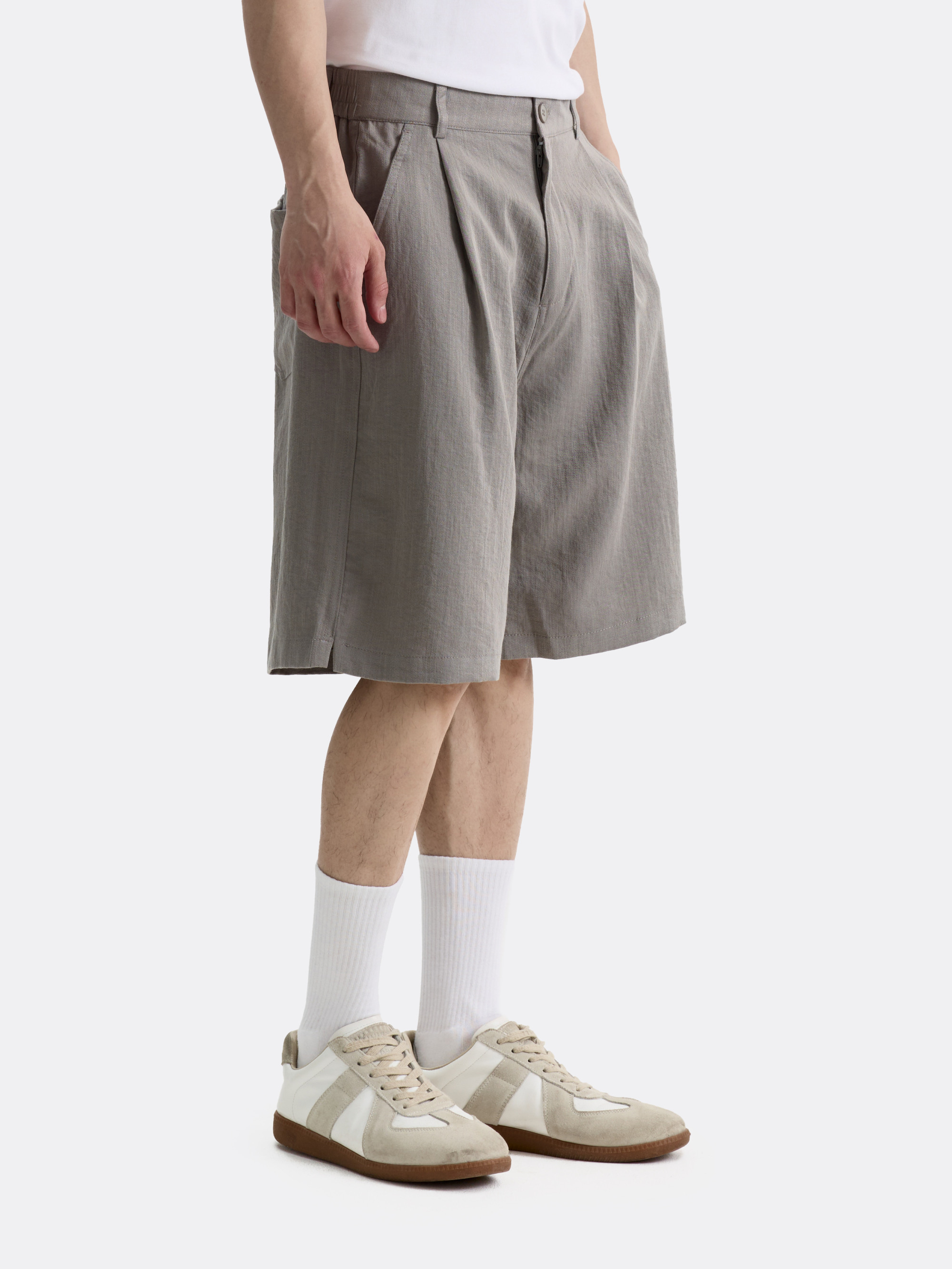 Шорты Volume Pleat