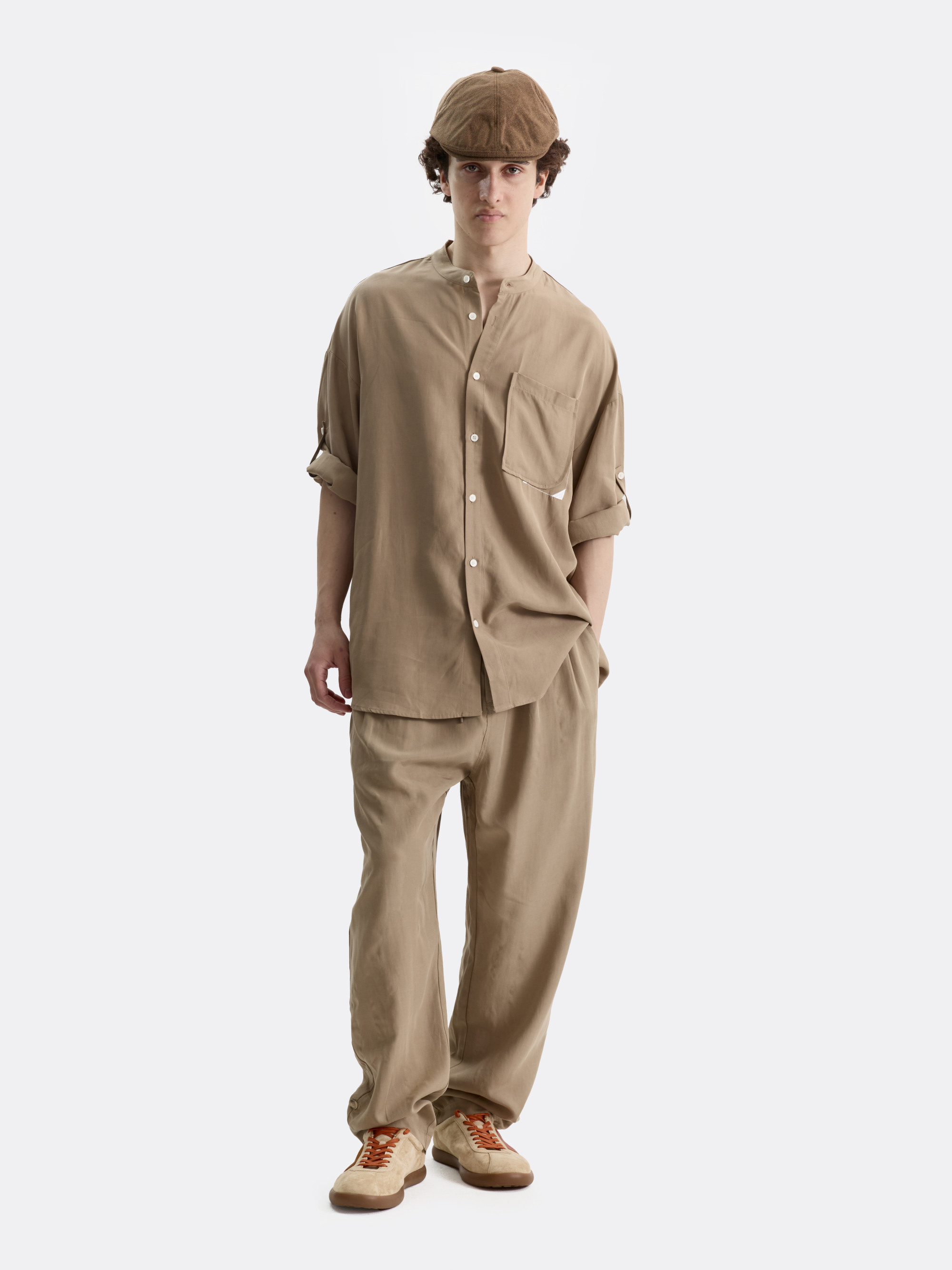 Брюки Relaxed Button Waist