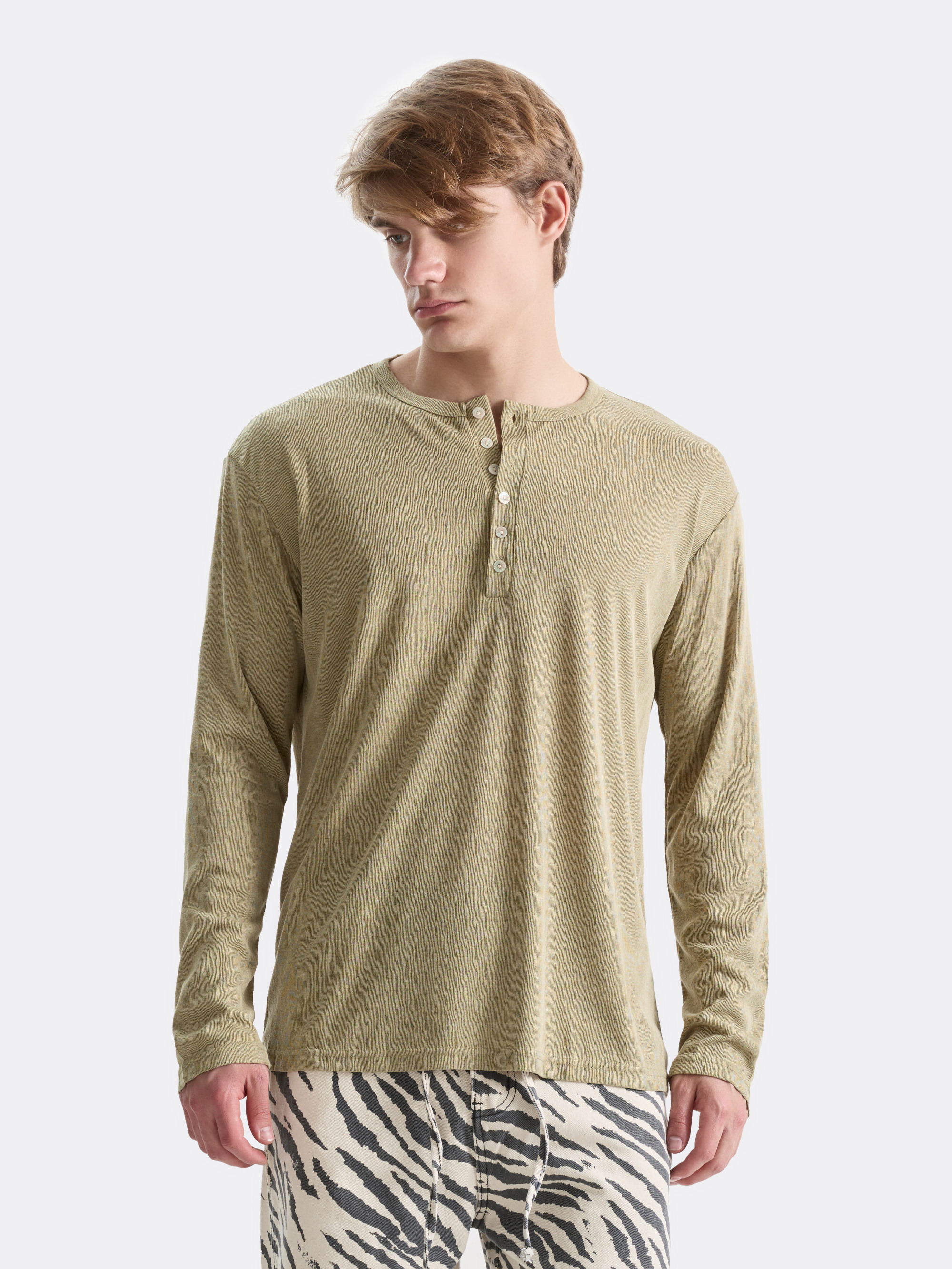 ​Лонгслив Henley