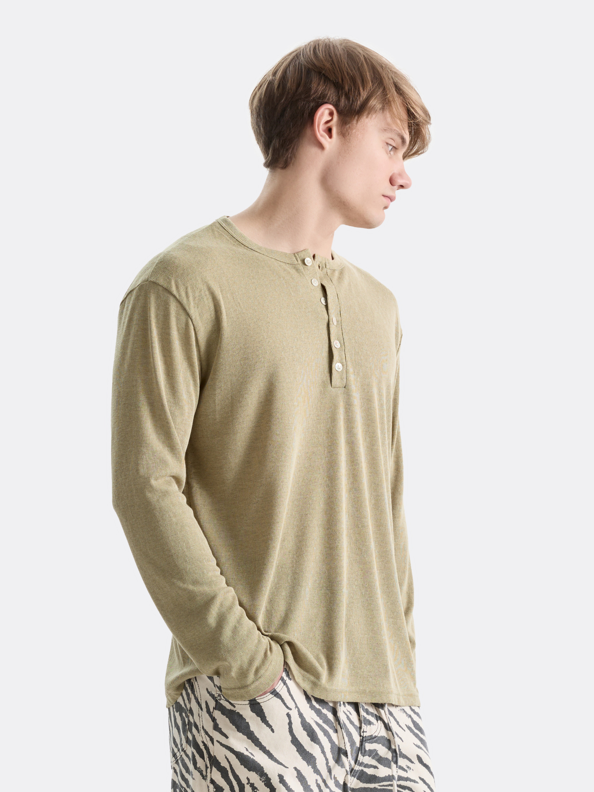 ​Лонгслив Henley