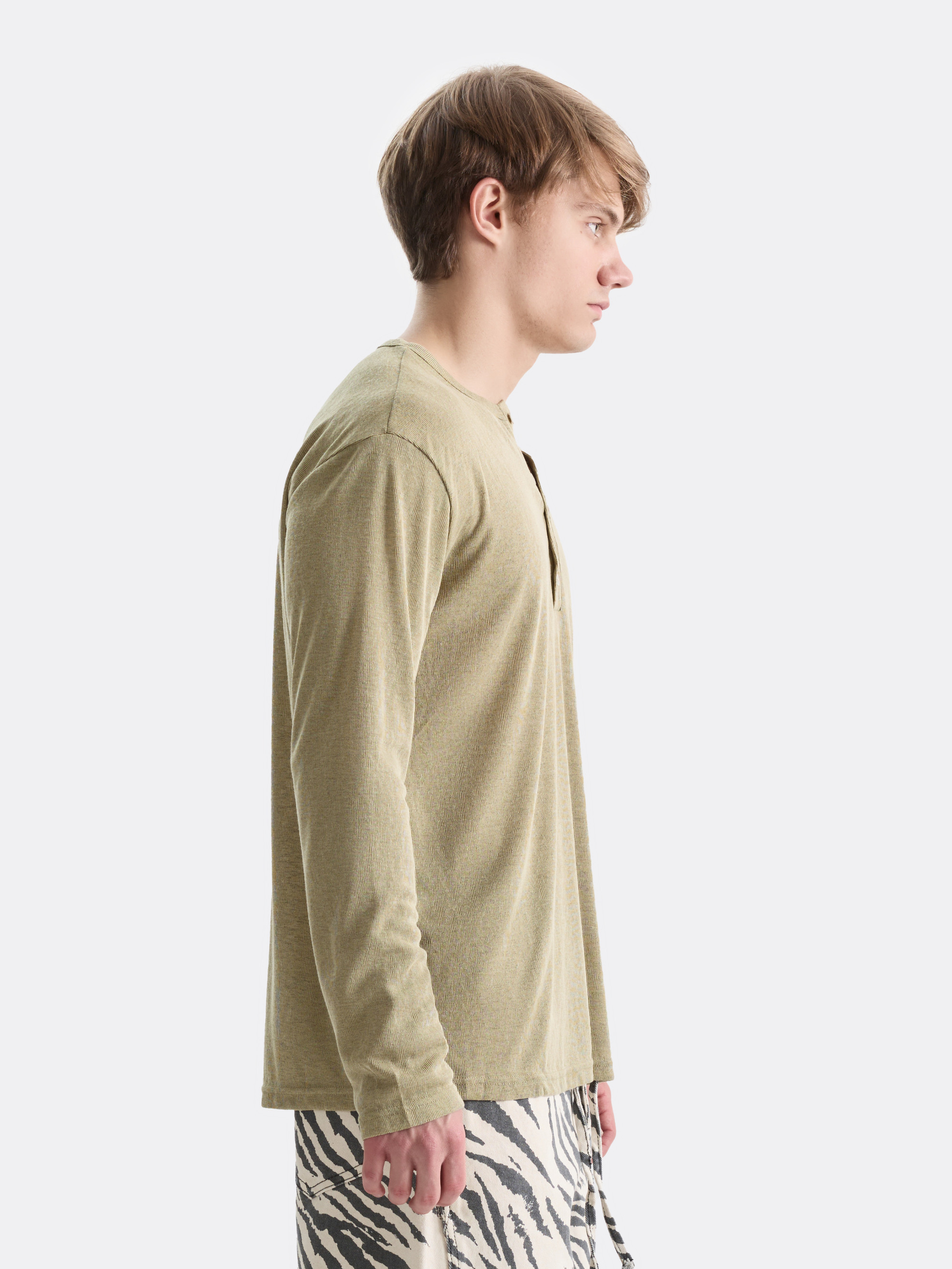 ​Лонгслив Henley