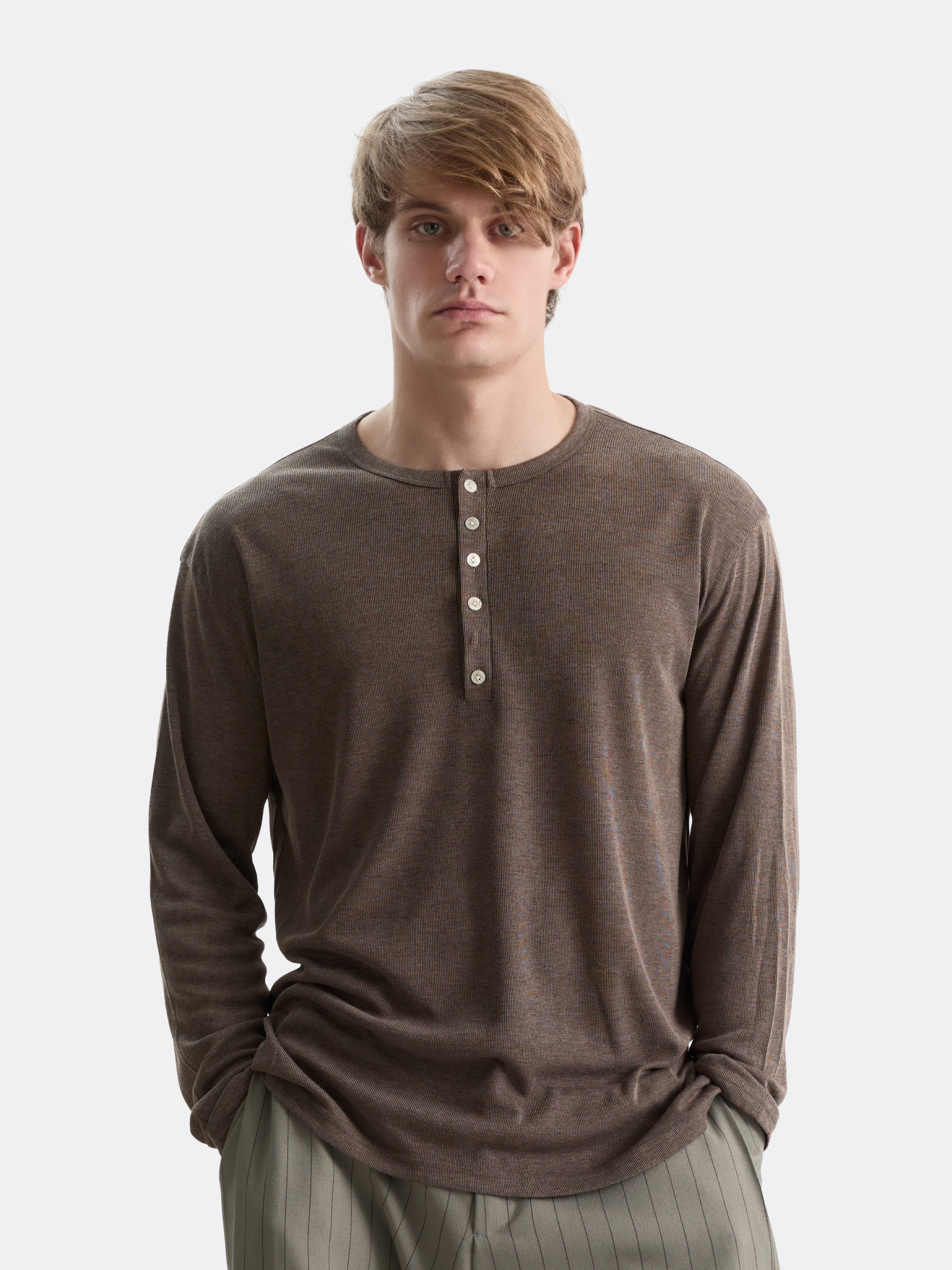 ​Лонгслив Henley