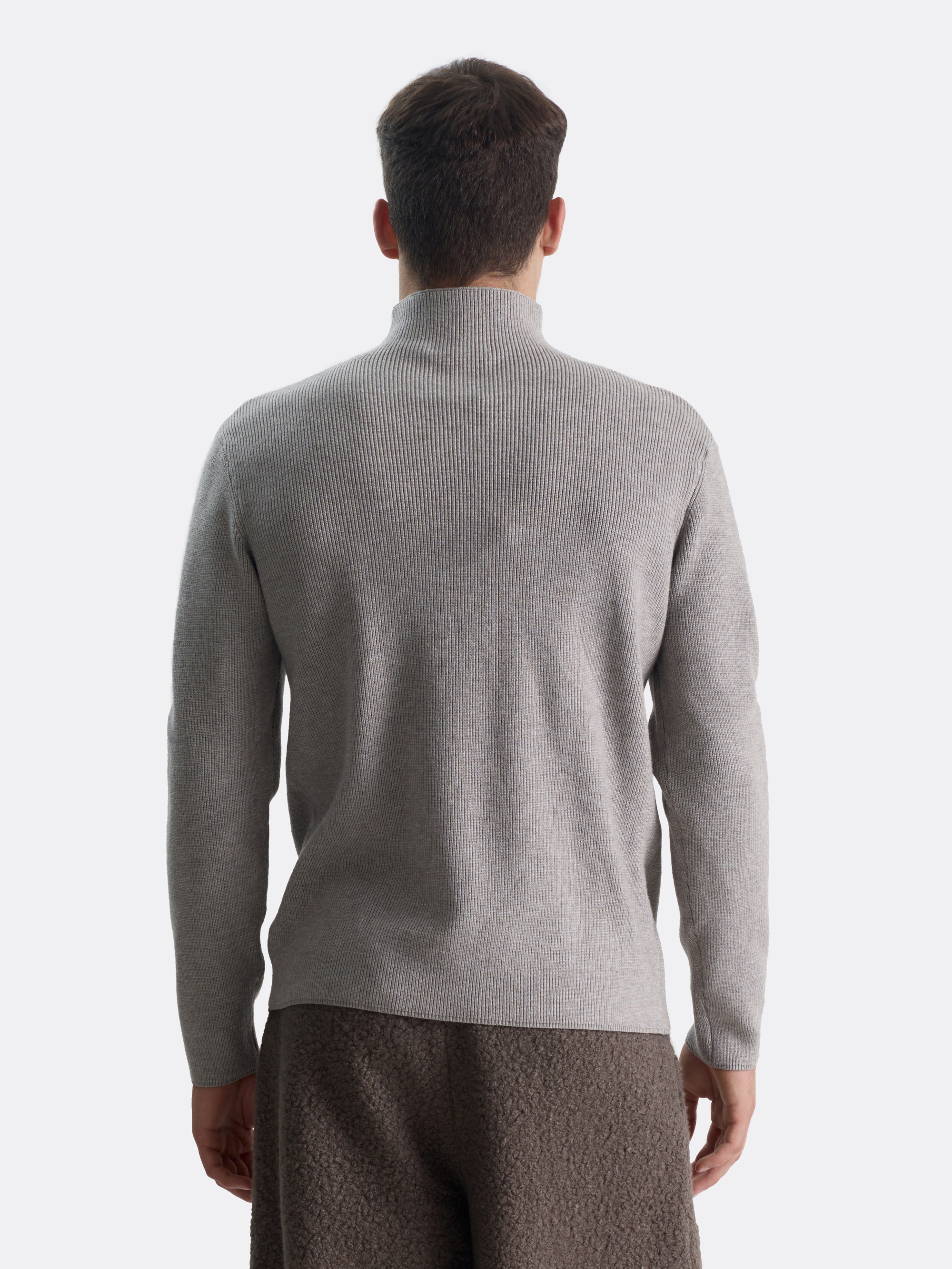 Свитер Monotone