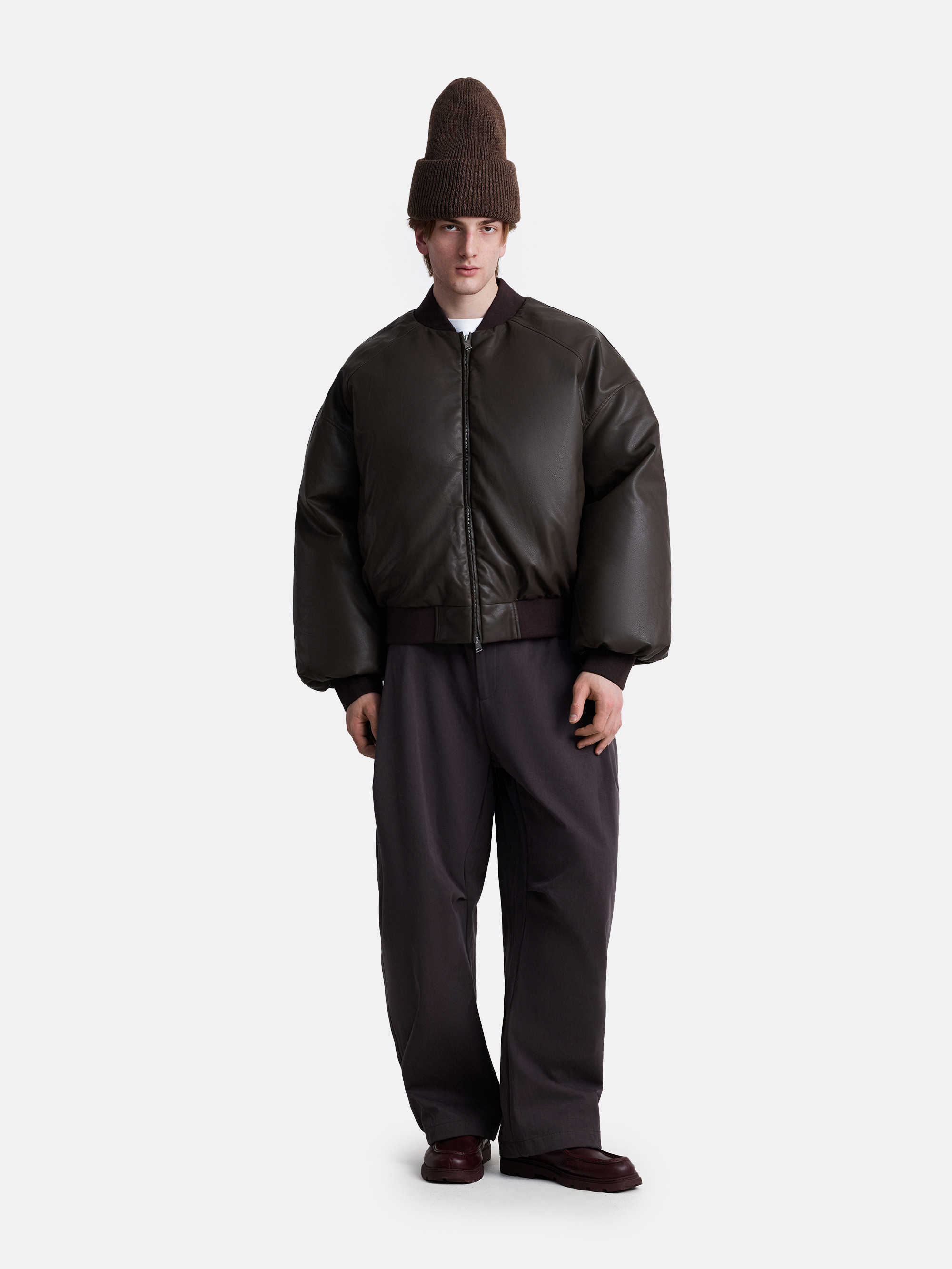 ​Объемный бомбер amount