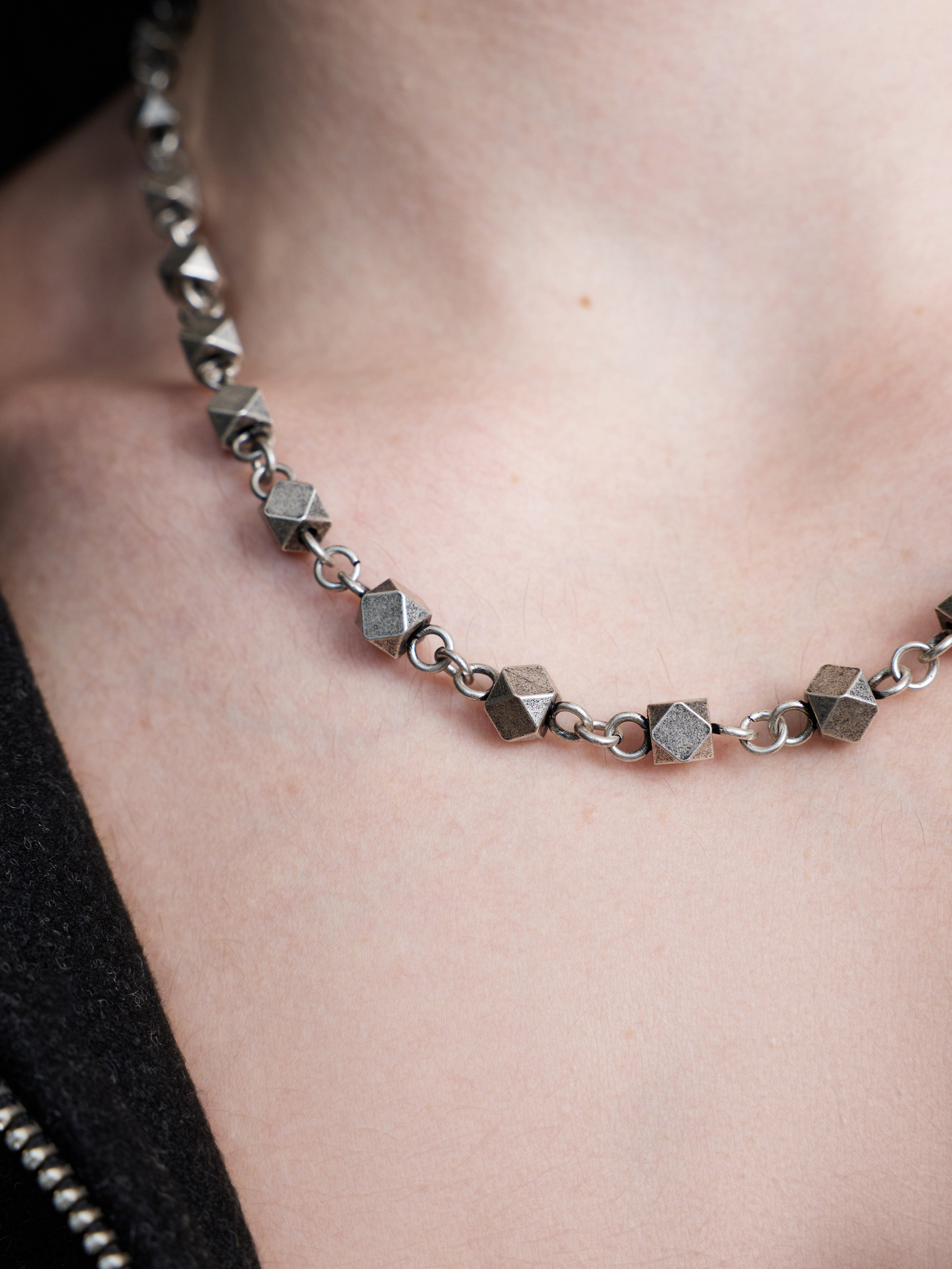 ​Цепь с геометрическими звеньями