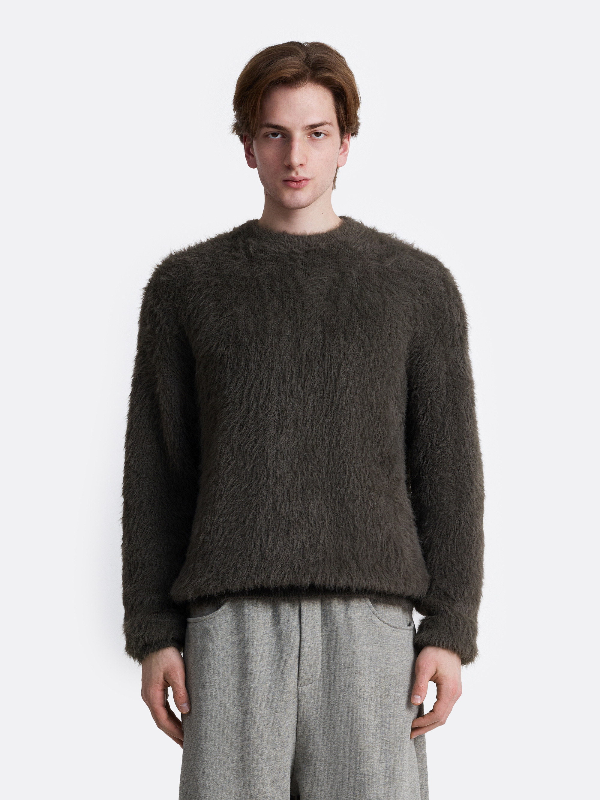 ​Пушистый свитер