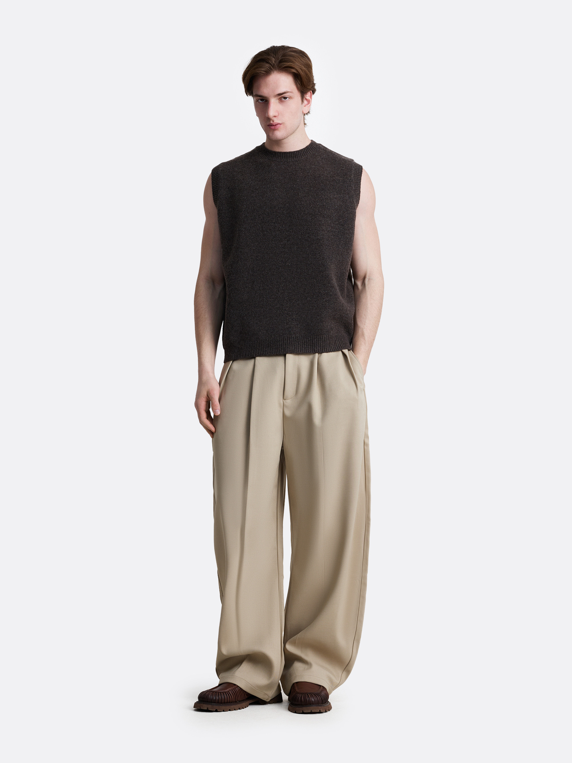 ​Вязаный жилет