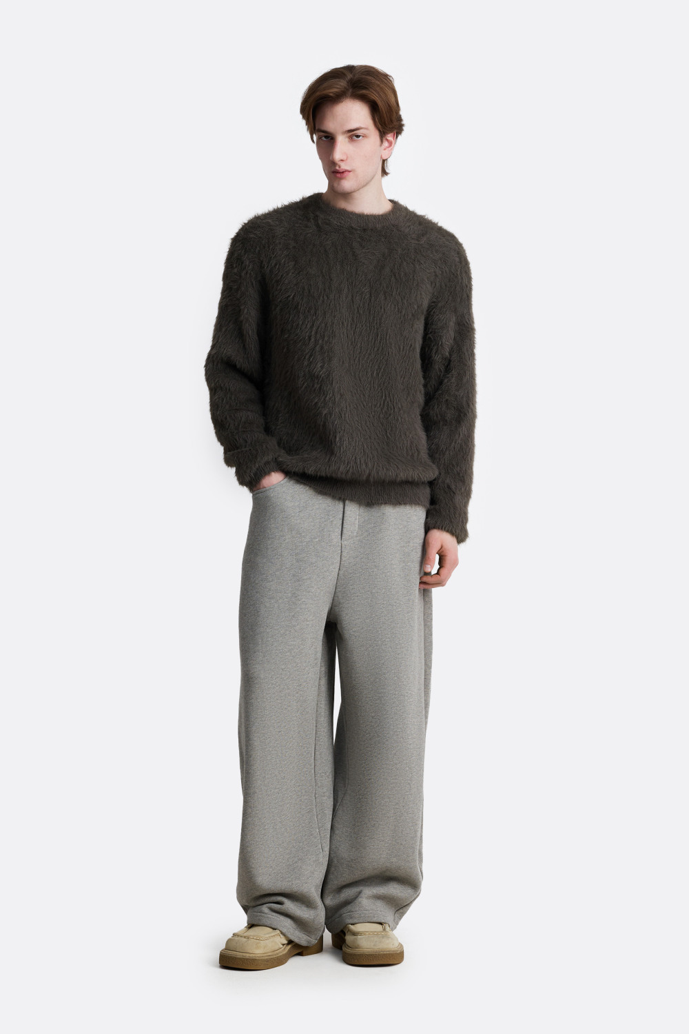 ​Пушистый свитер