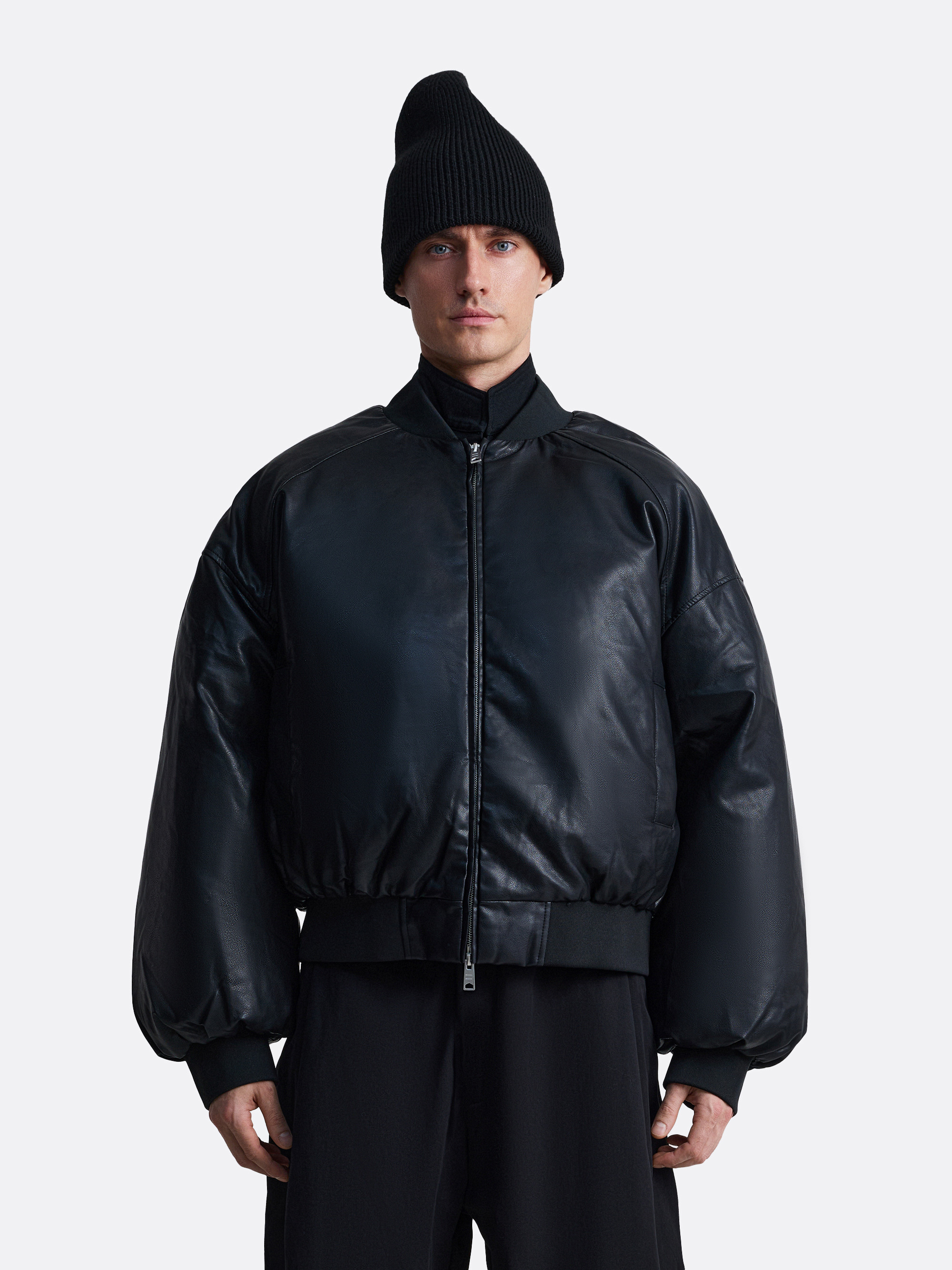 ​Объемный бомбер amount