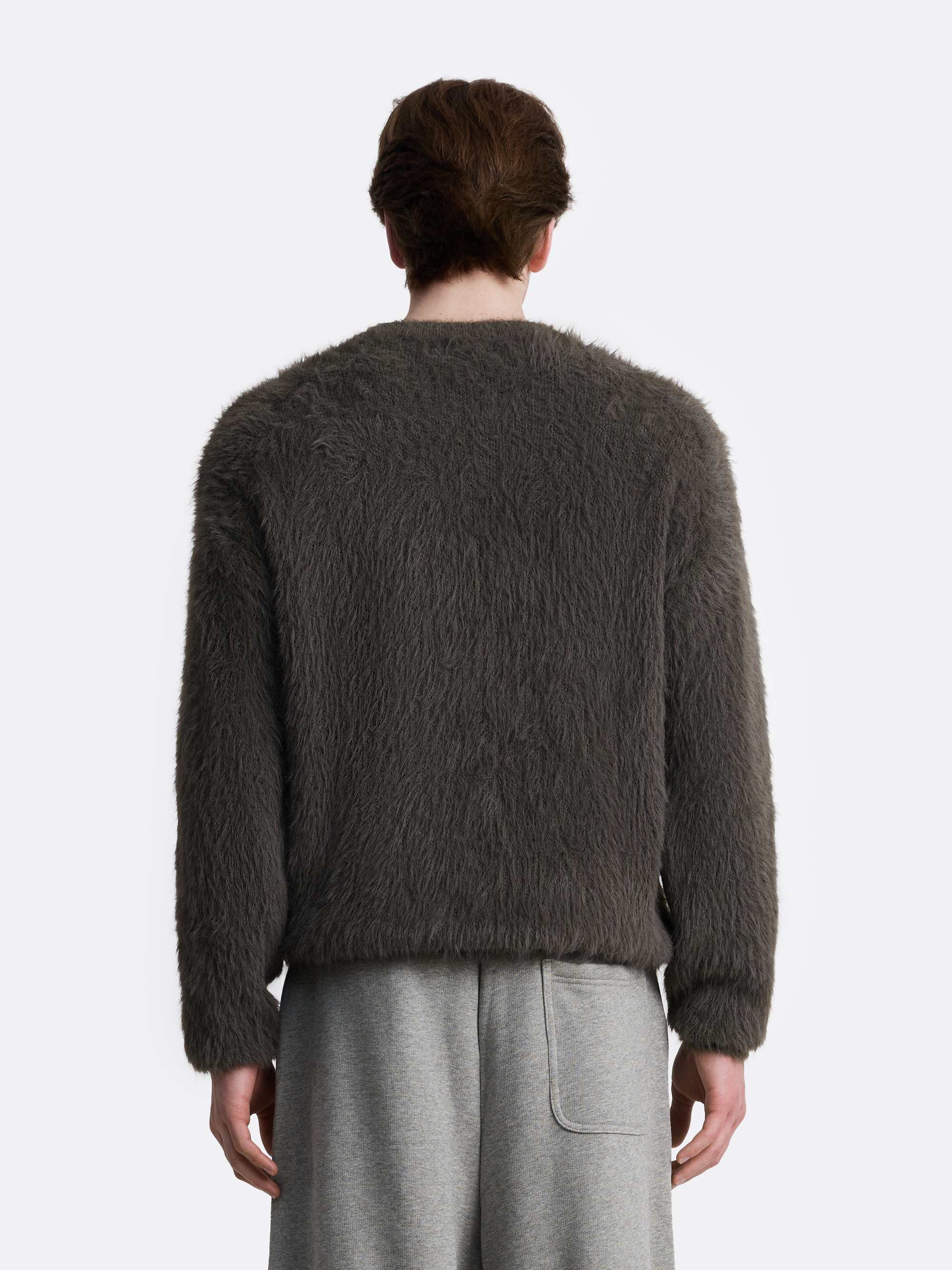 ​Пушистый свитер