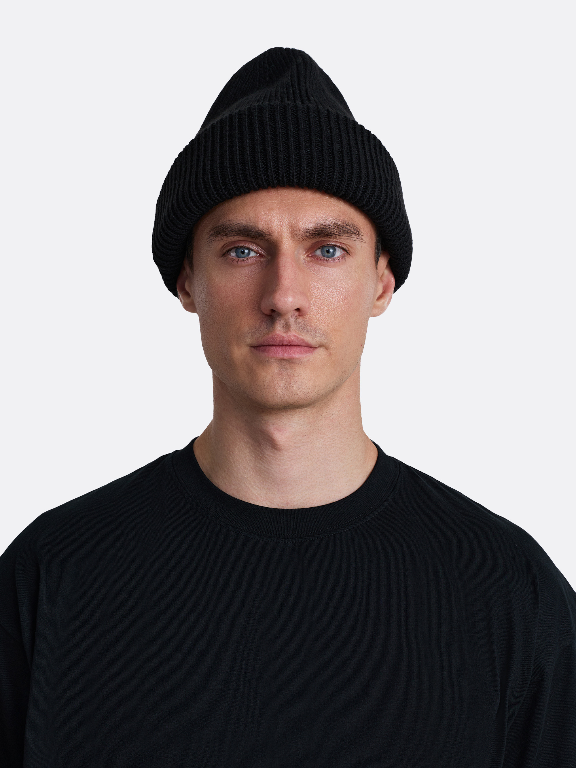 ​Шапка с отворотом