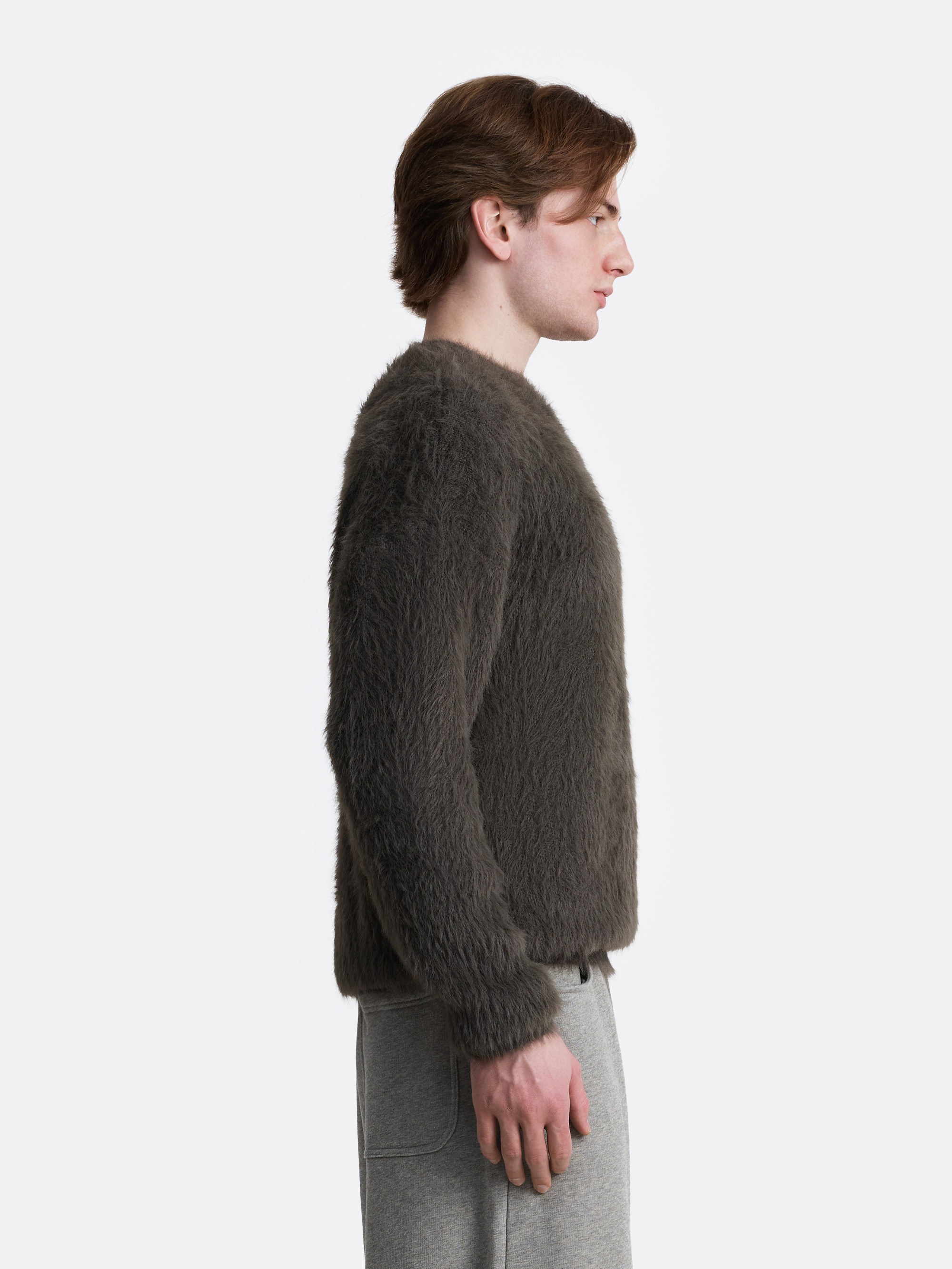 ​Пушистый свитер