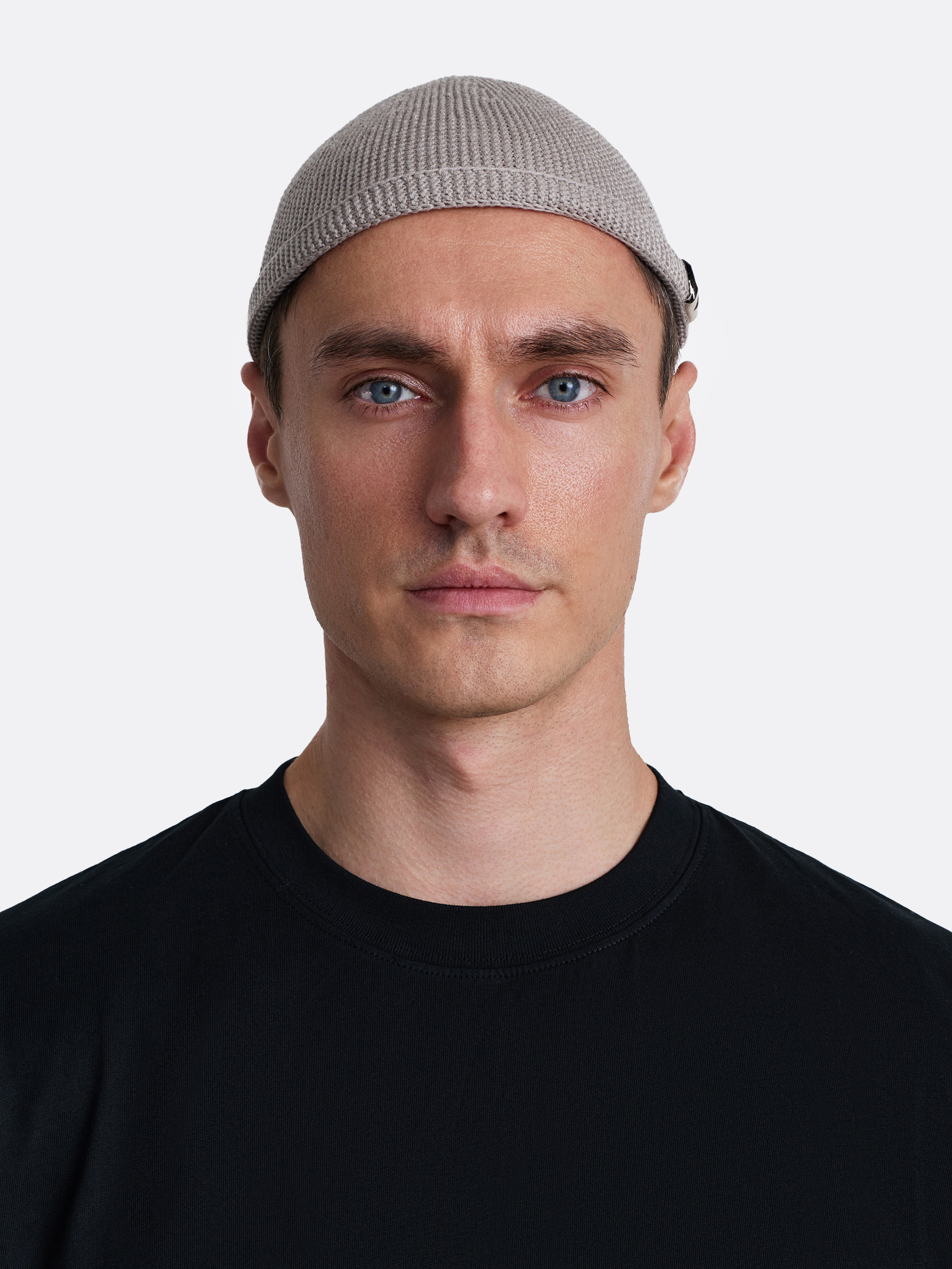 ​Шапка-бини