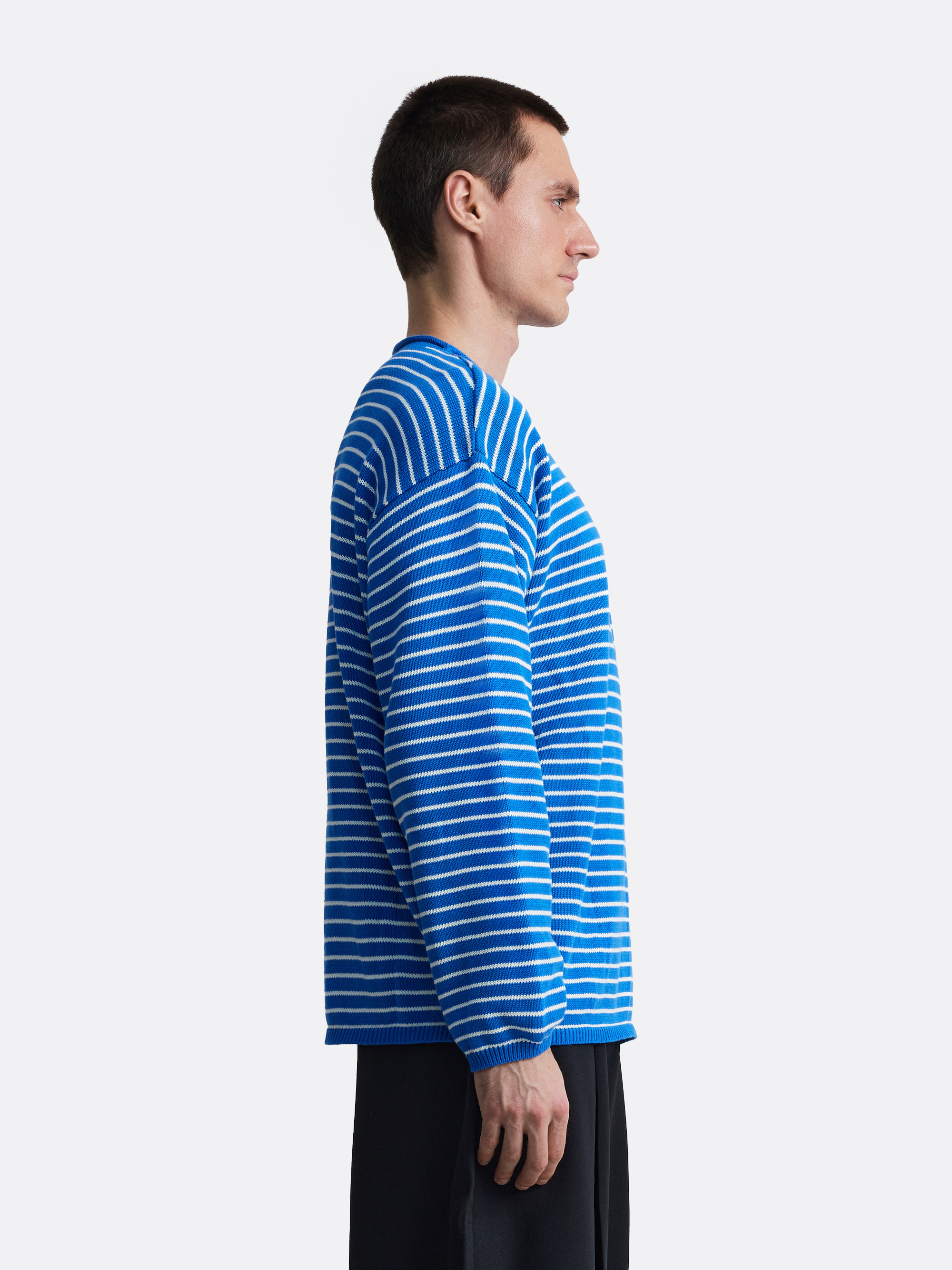 ​Полосатый пуловер