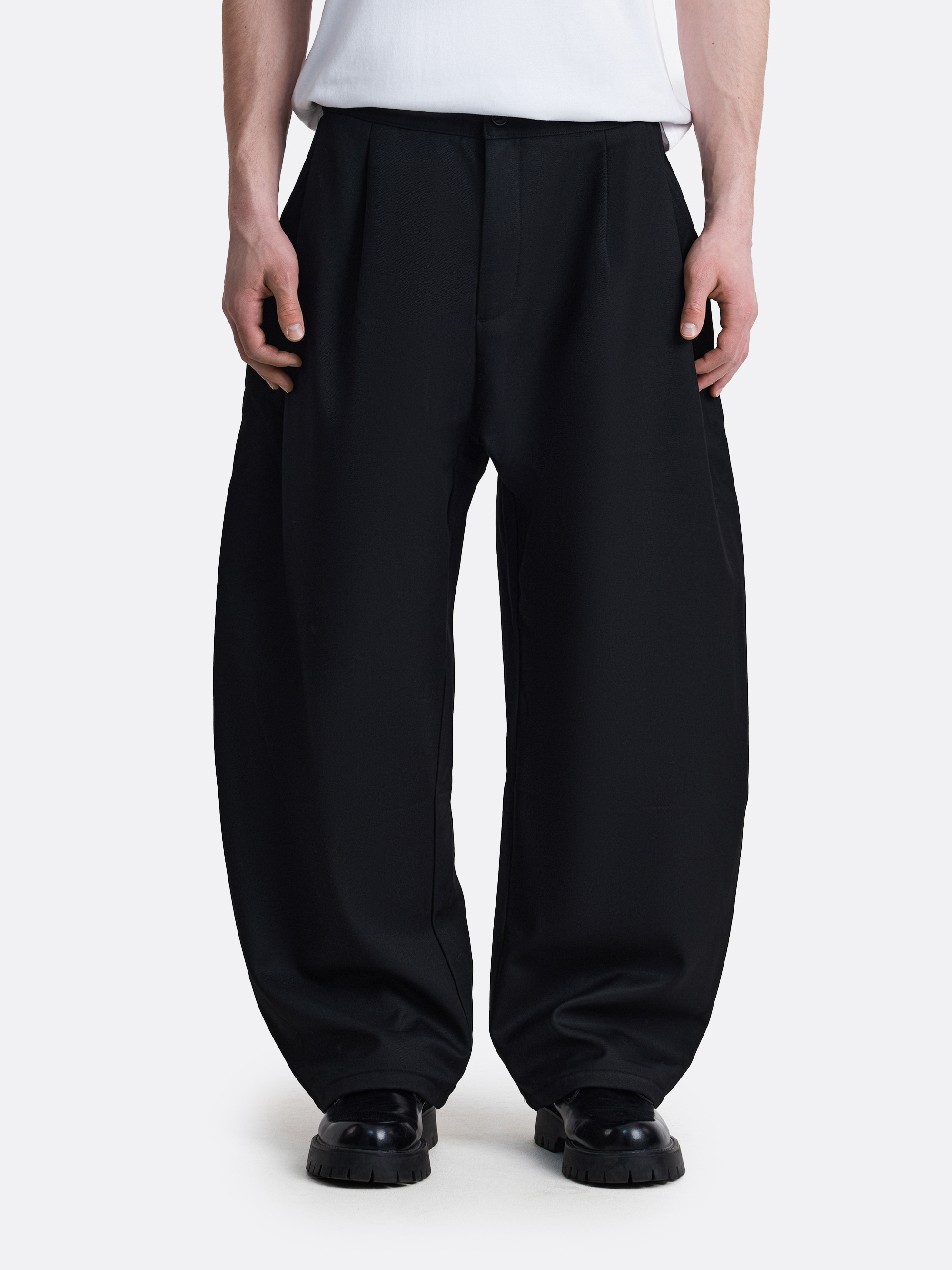 ​Брюки Vector