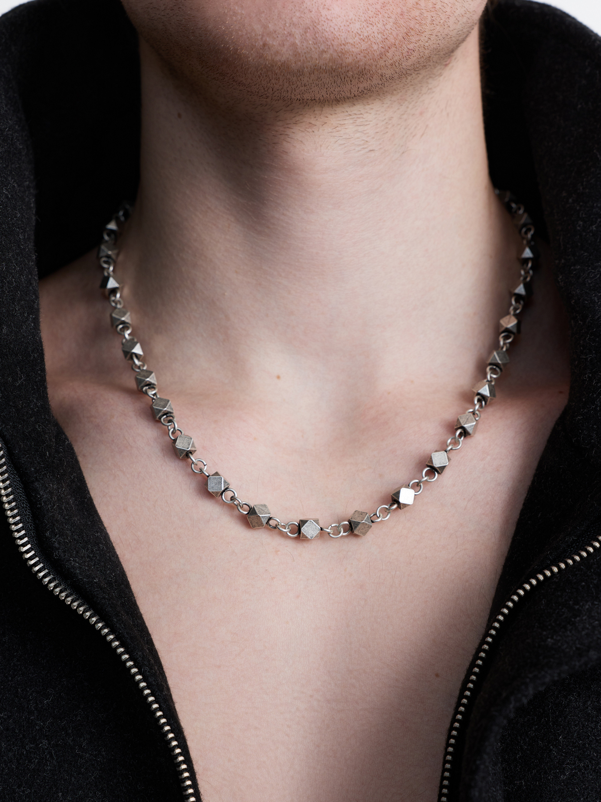 ​Цепь с геометрическими звеньями