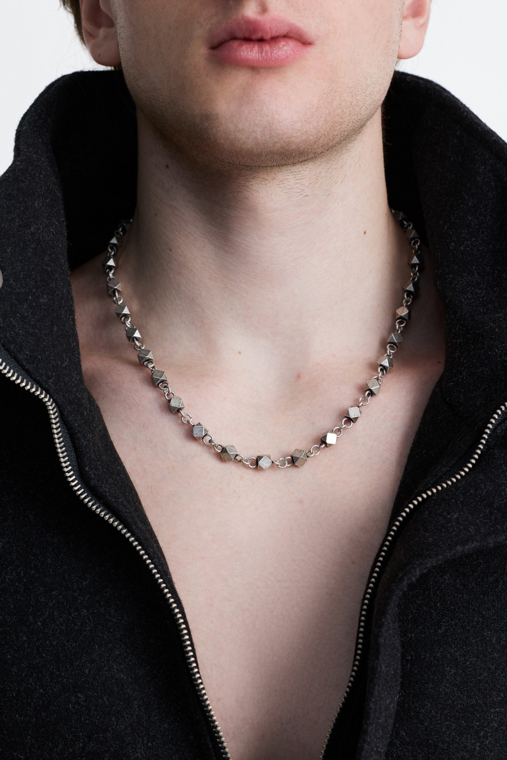 ​Цепь с геометрическими звеньями