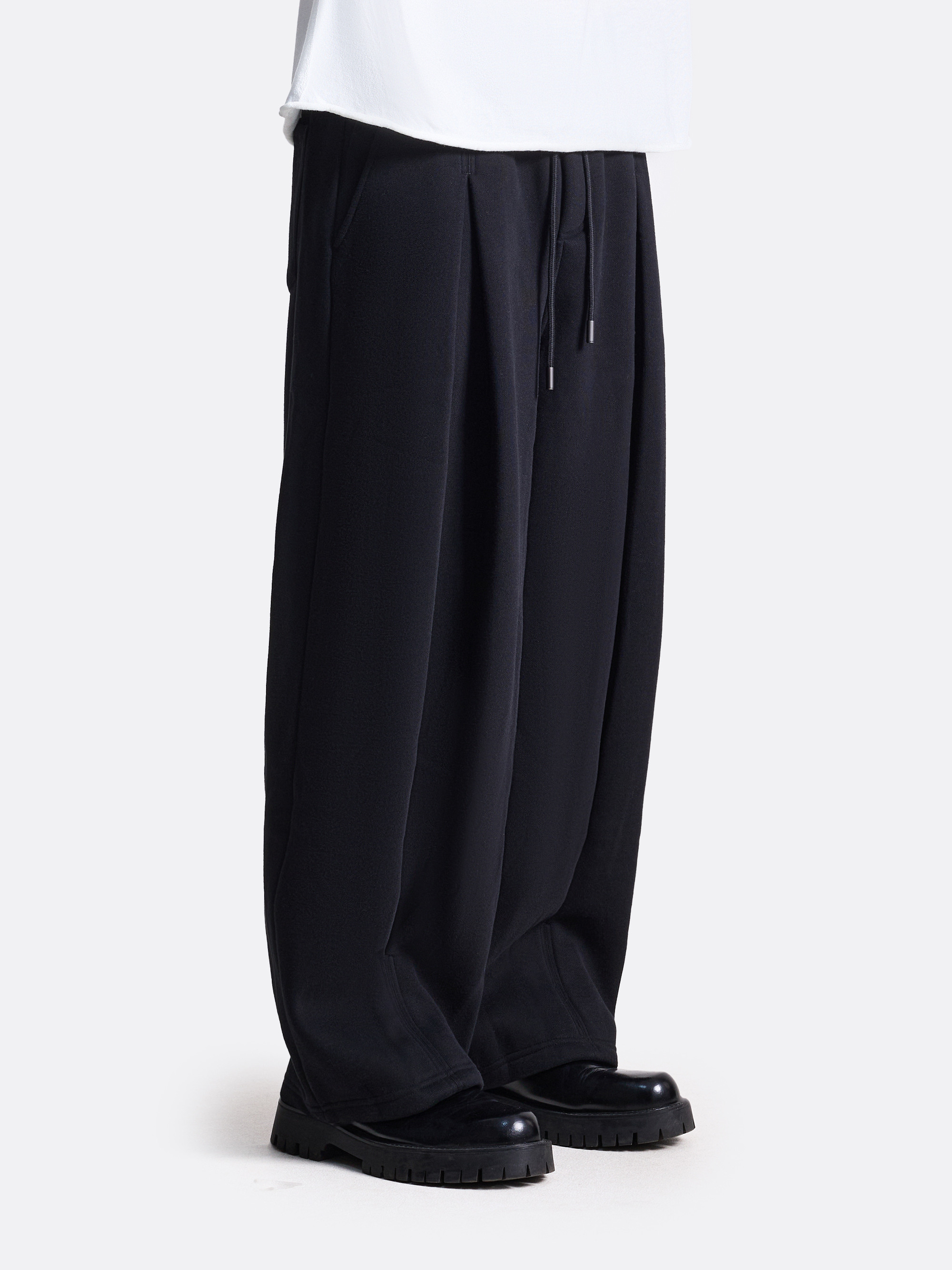 ​Брюки со складками