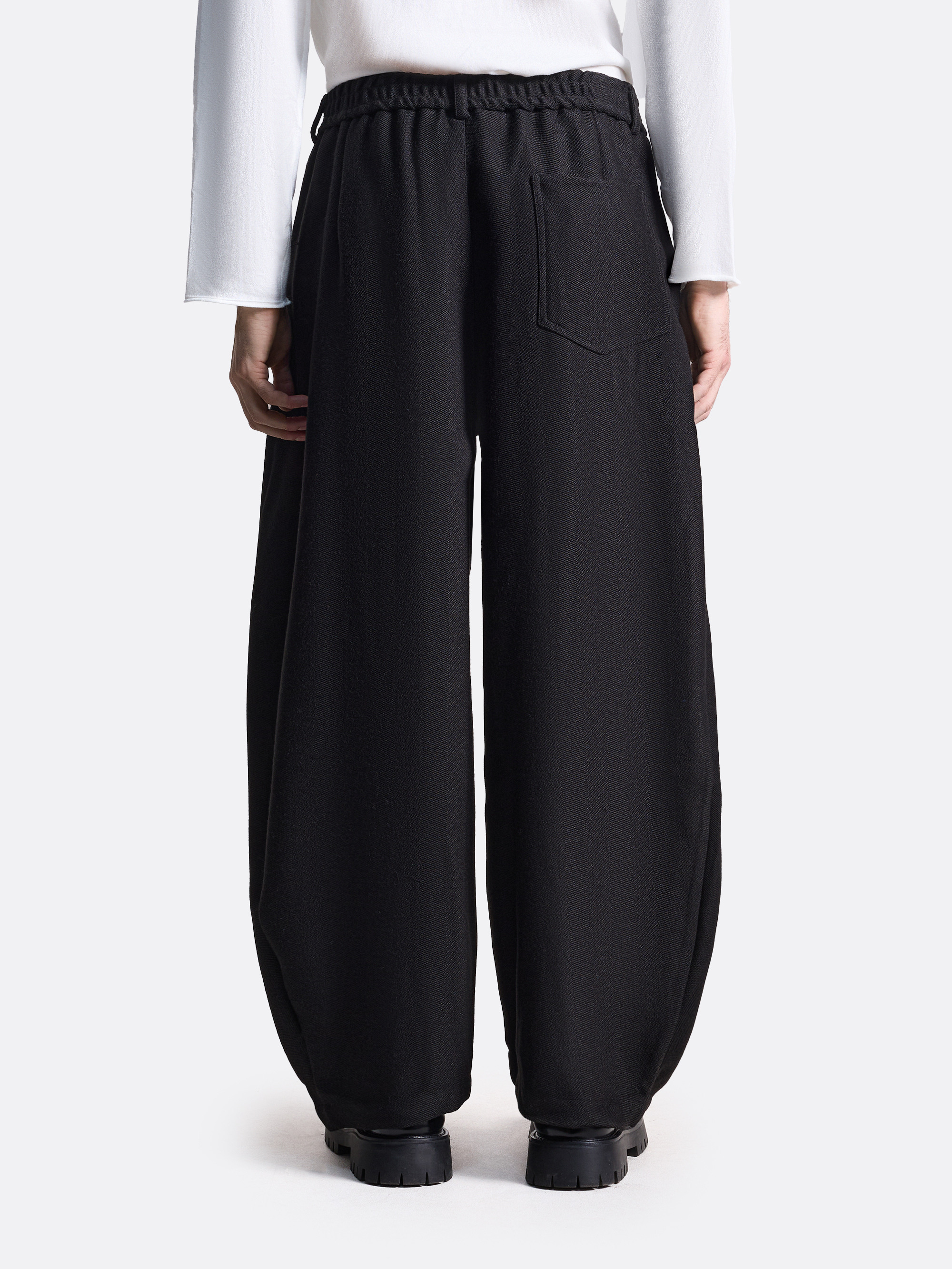 ​Брюки с защипами