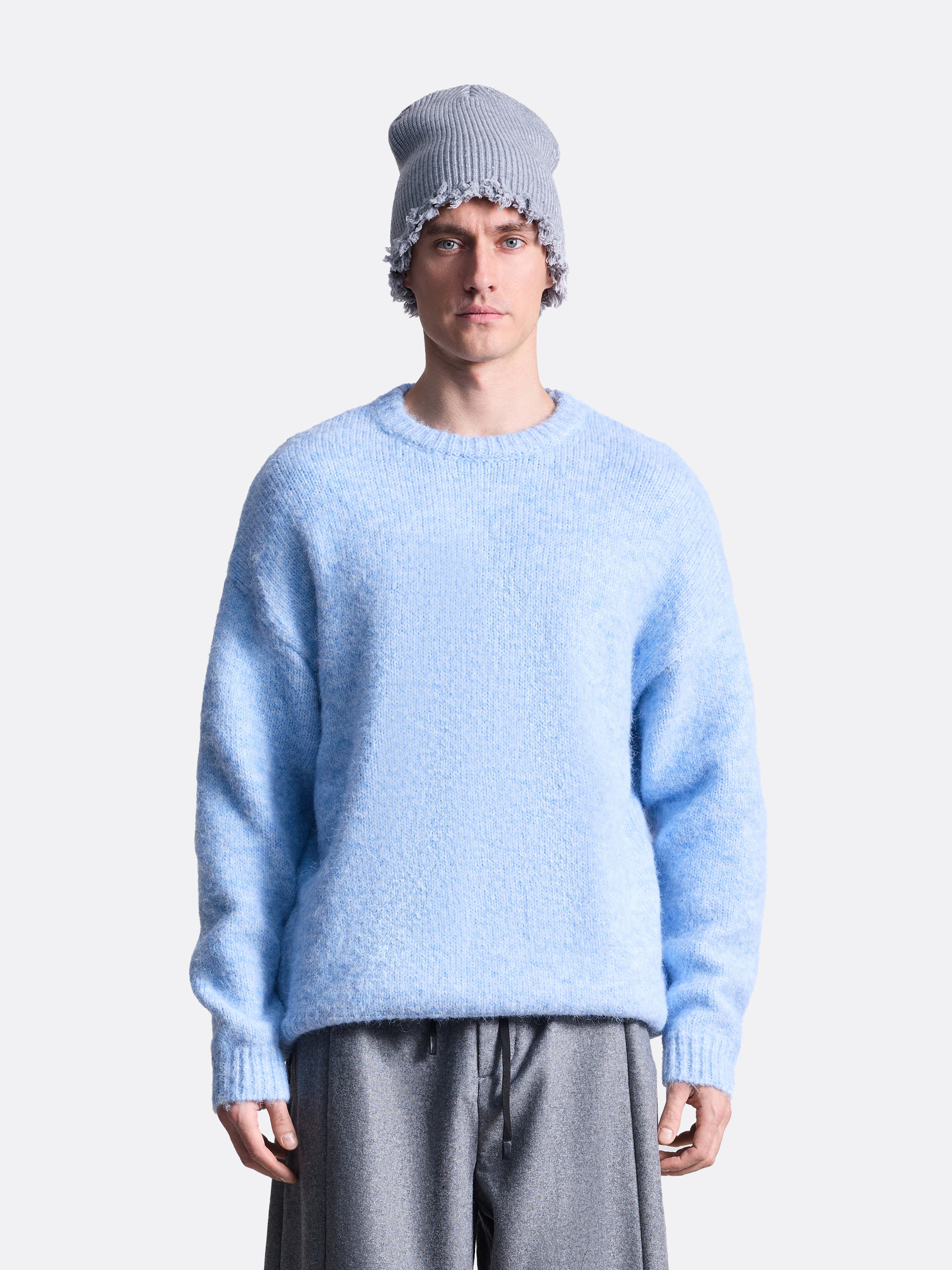 ​Вязаный свитер