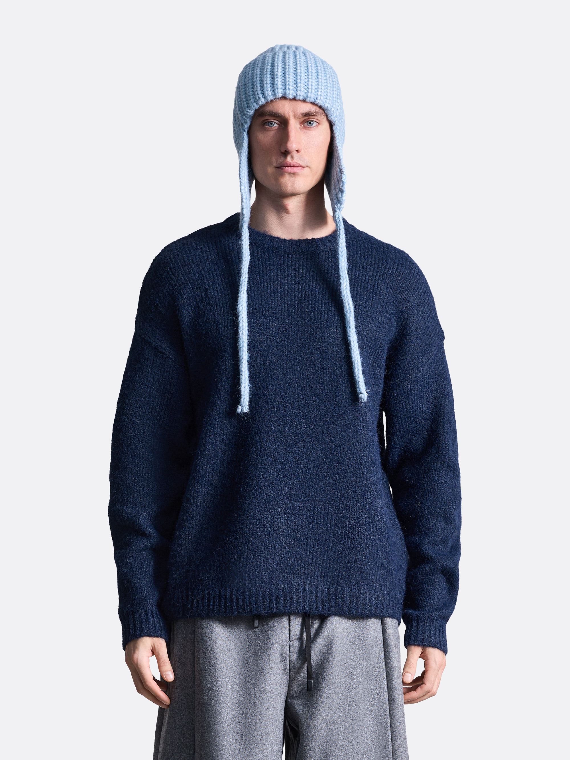 ​Вязаный свитер