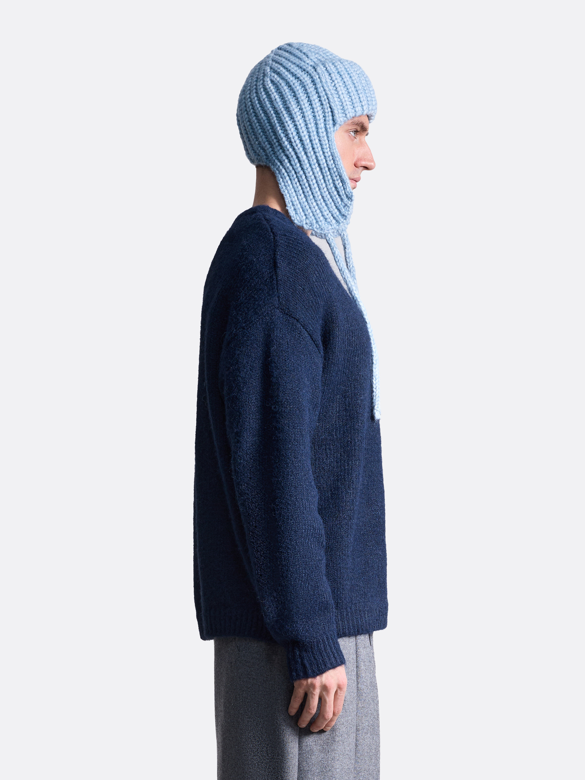 ​Вязаный свитер