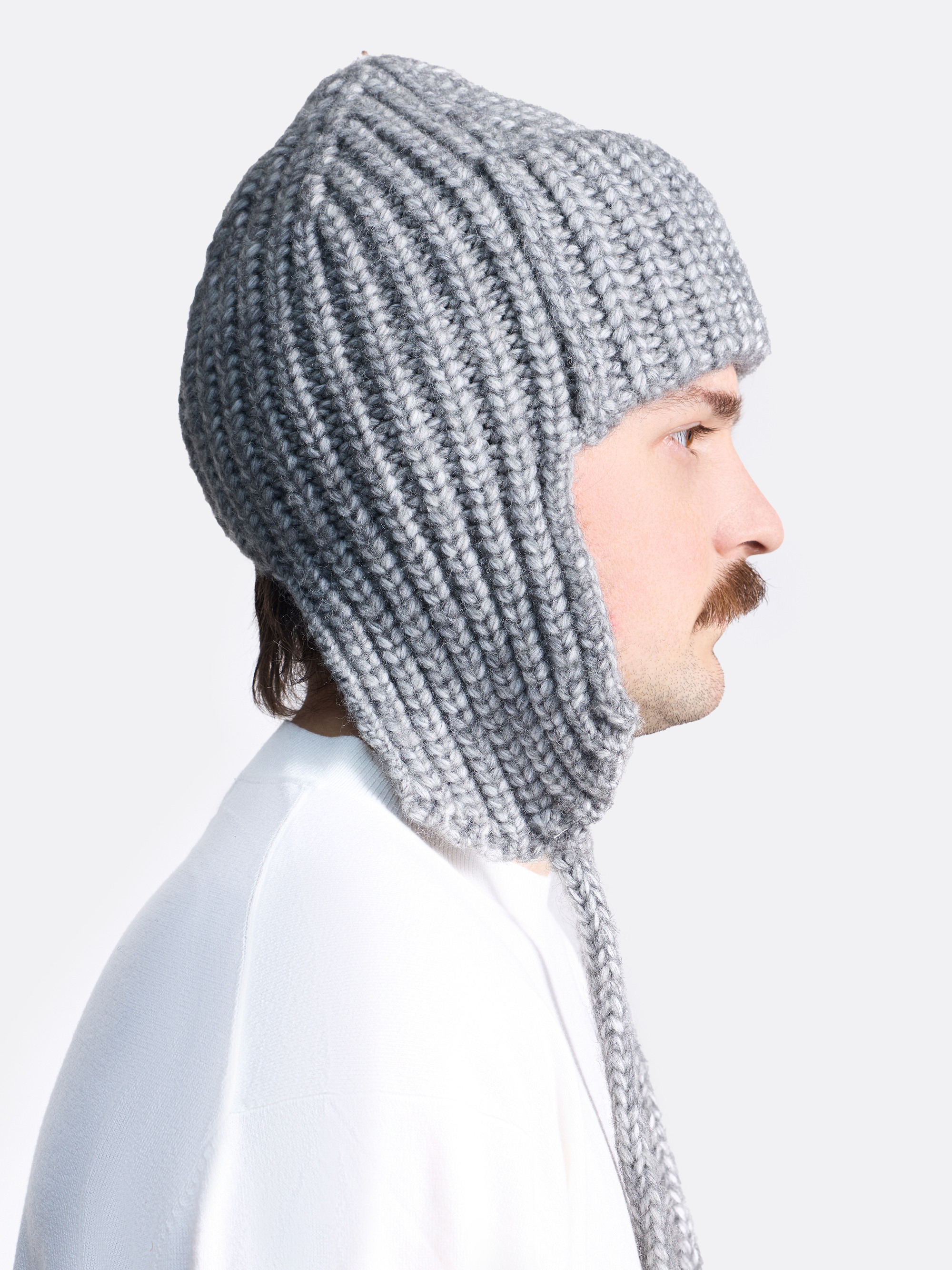 ​Шапка-ушанка с завязками