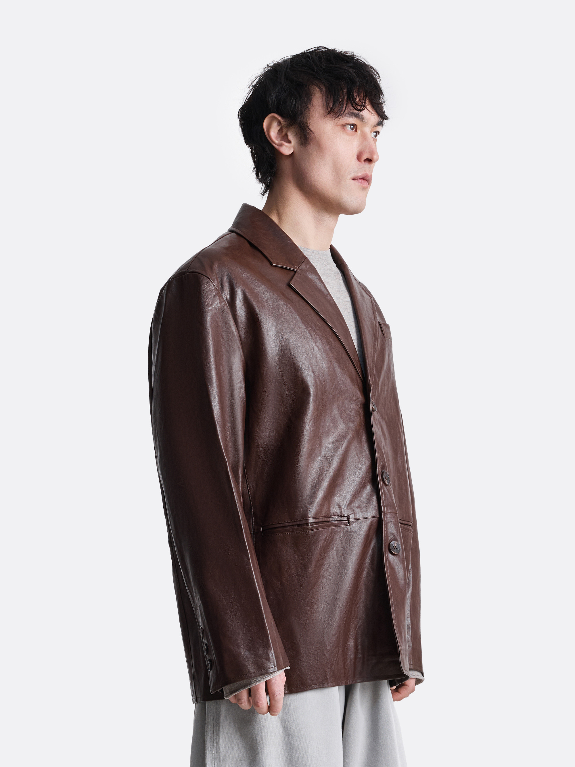 ​Пиджак из эко-кожи