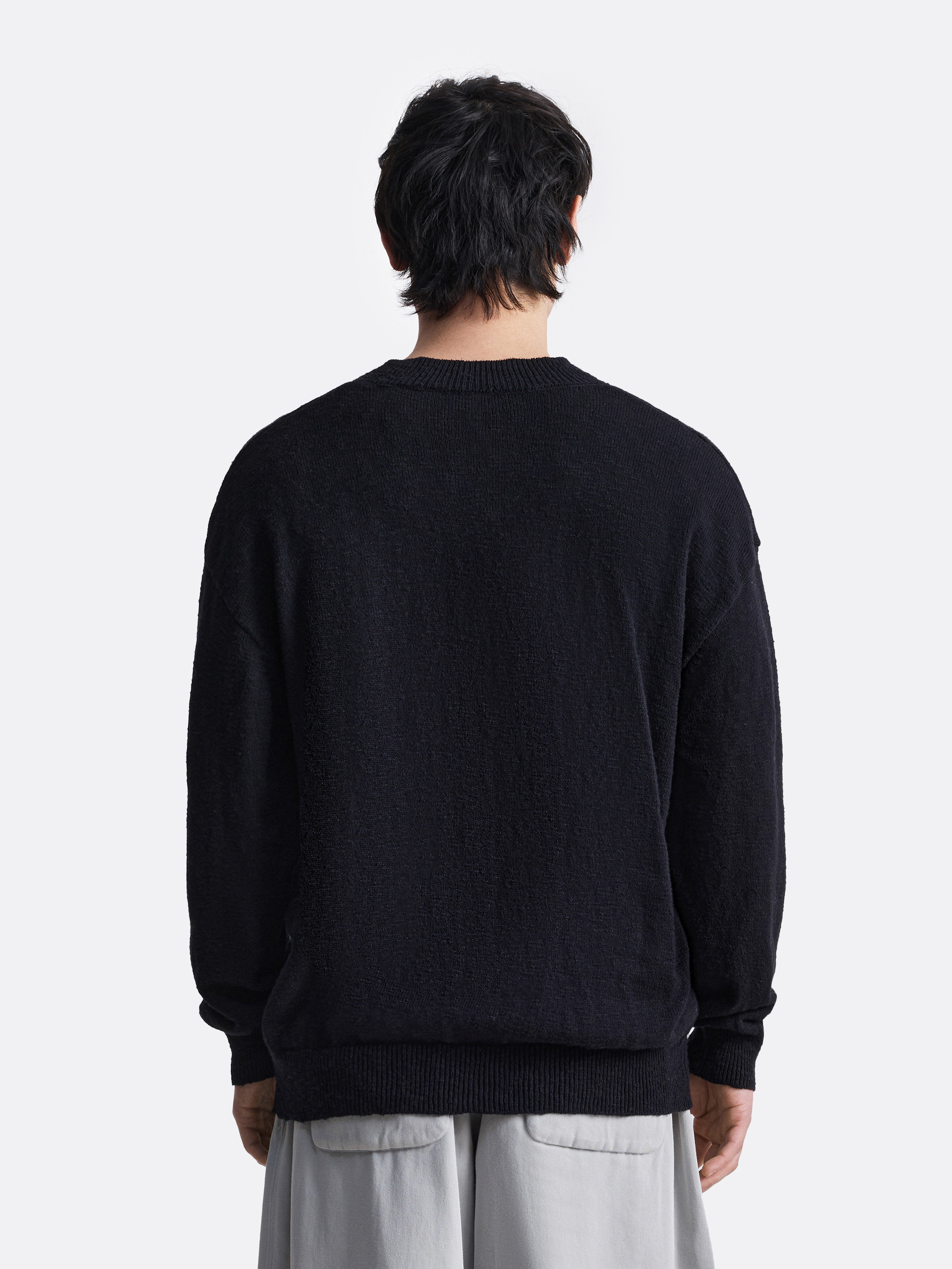 ​Свитер с V-образным вырезом