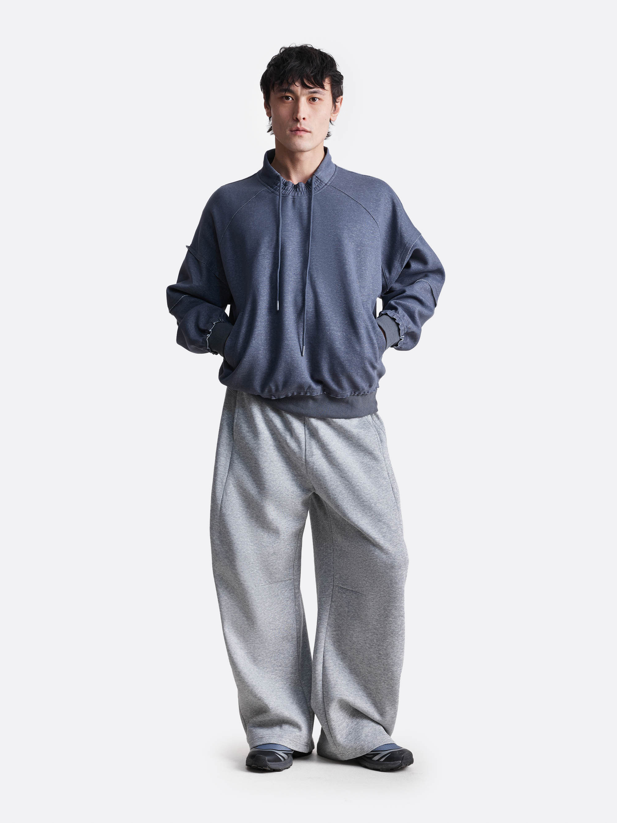 Свитшот с кулиской