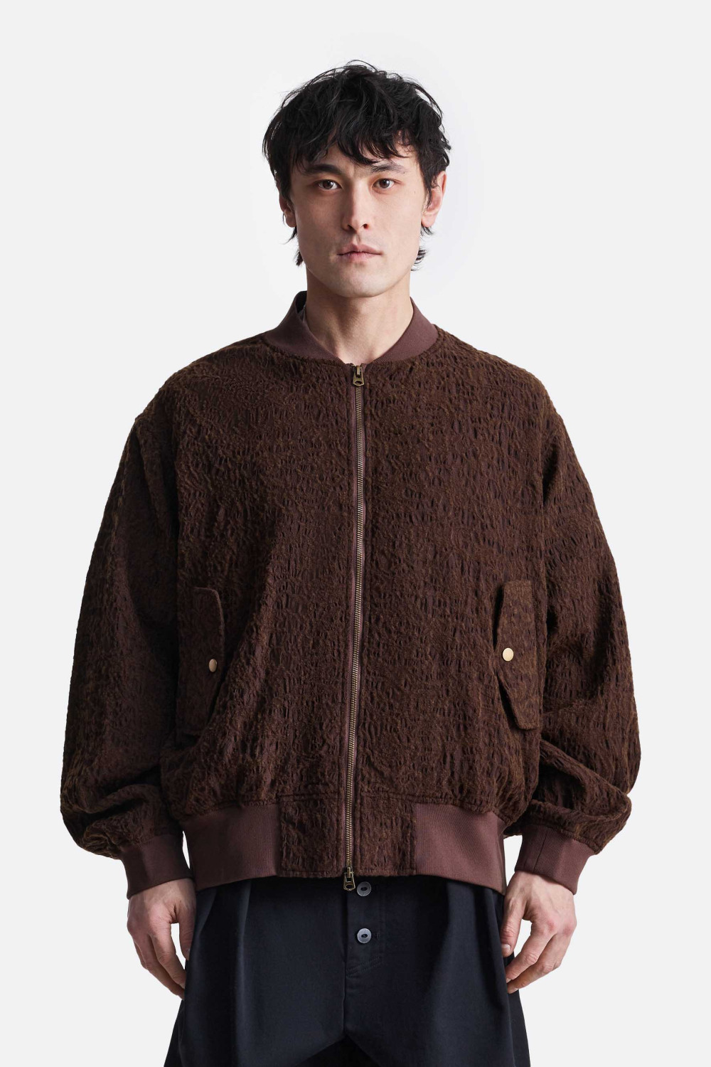 Бомбер с фактурной отделкой