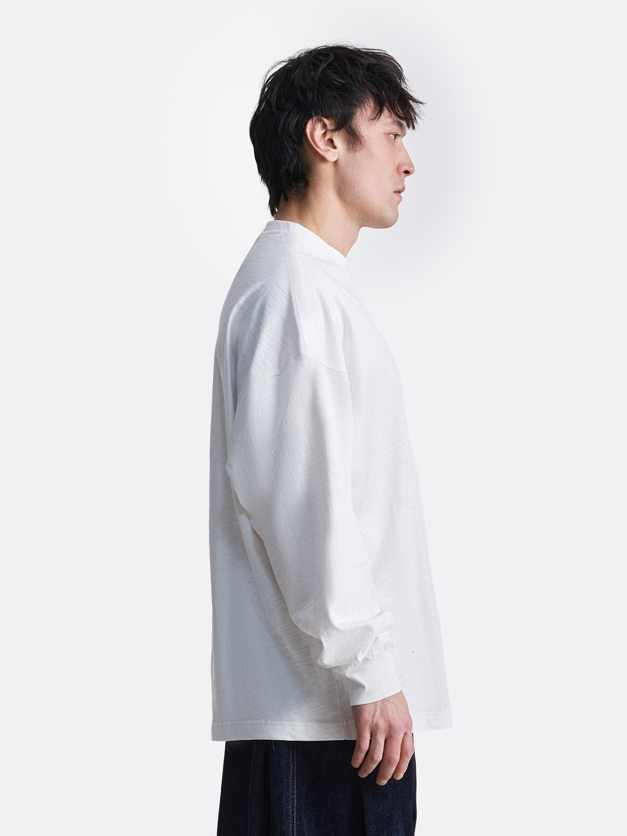 ​Лонгслив с вышивкой