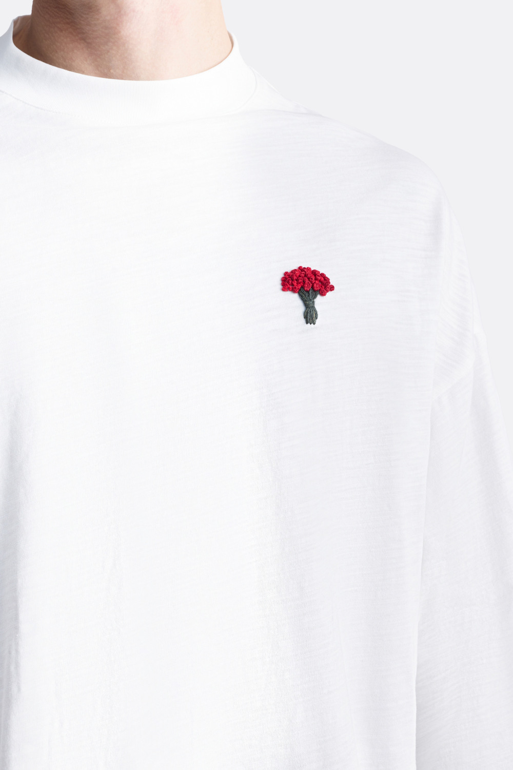 ​Лонгслив с вышивкой