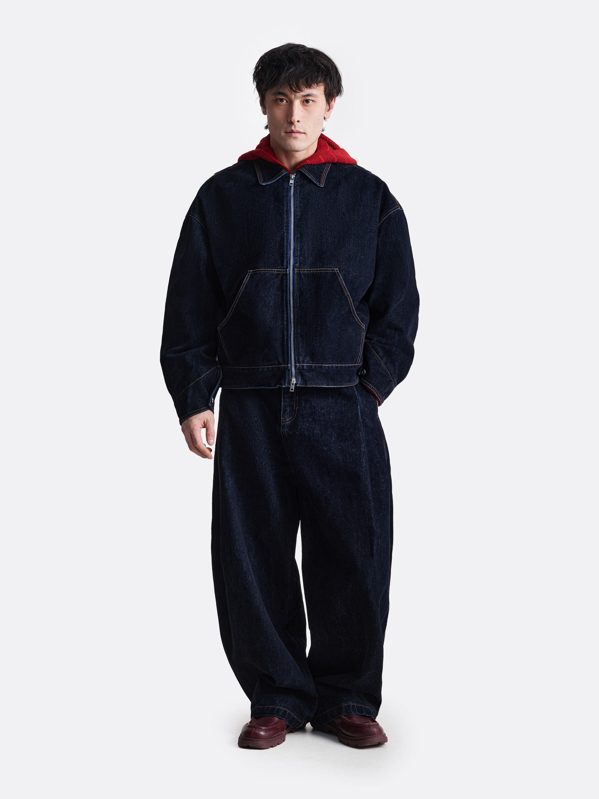 ​Джинсовая куртка темно-синяя