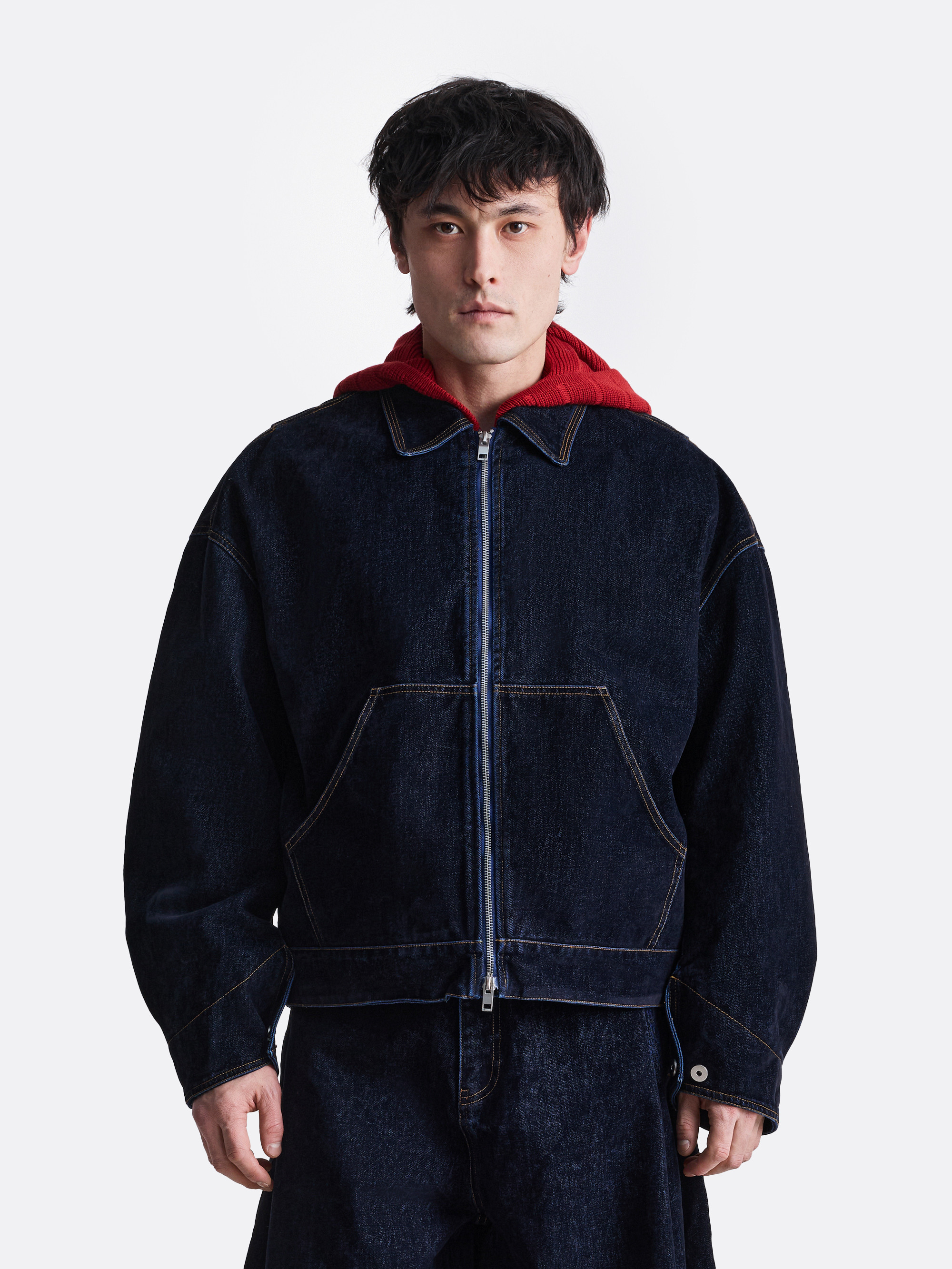 ​Джинсовая куртка темно-синяя