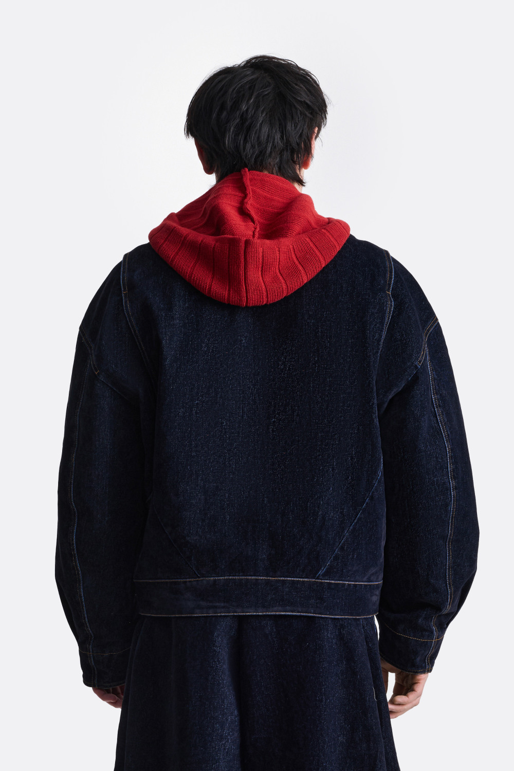 ​Джинсовая куртка темно-синяя