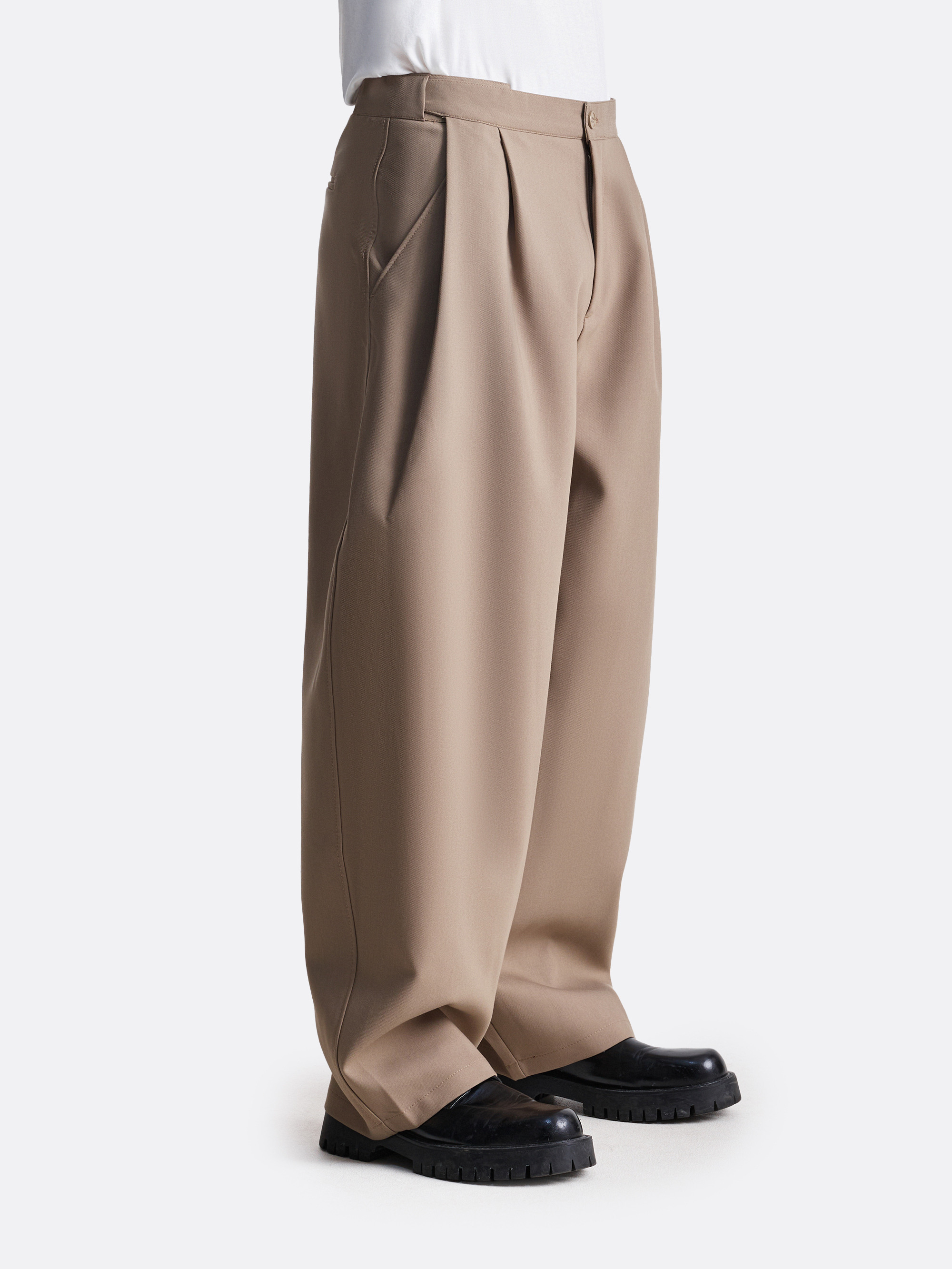 Брюки свободного силуэта