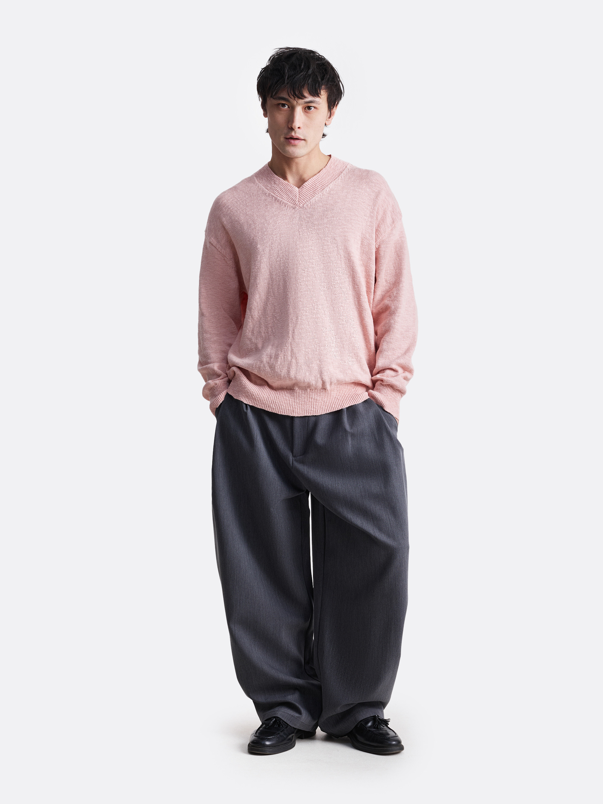 ​Свитер с V-образным вырезом