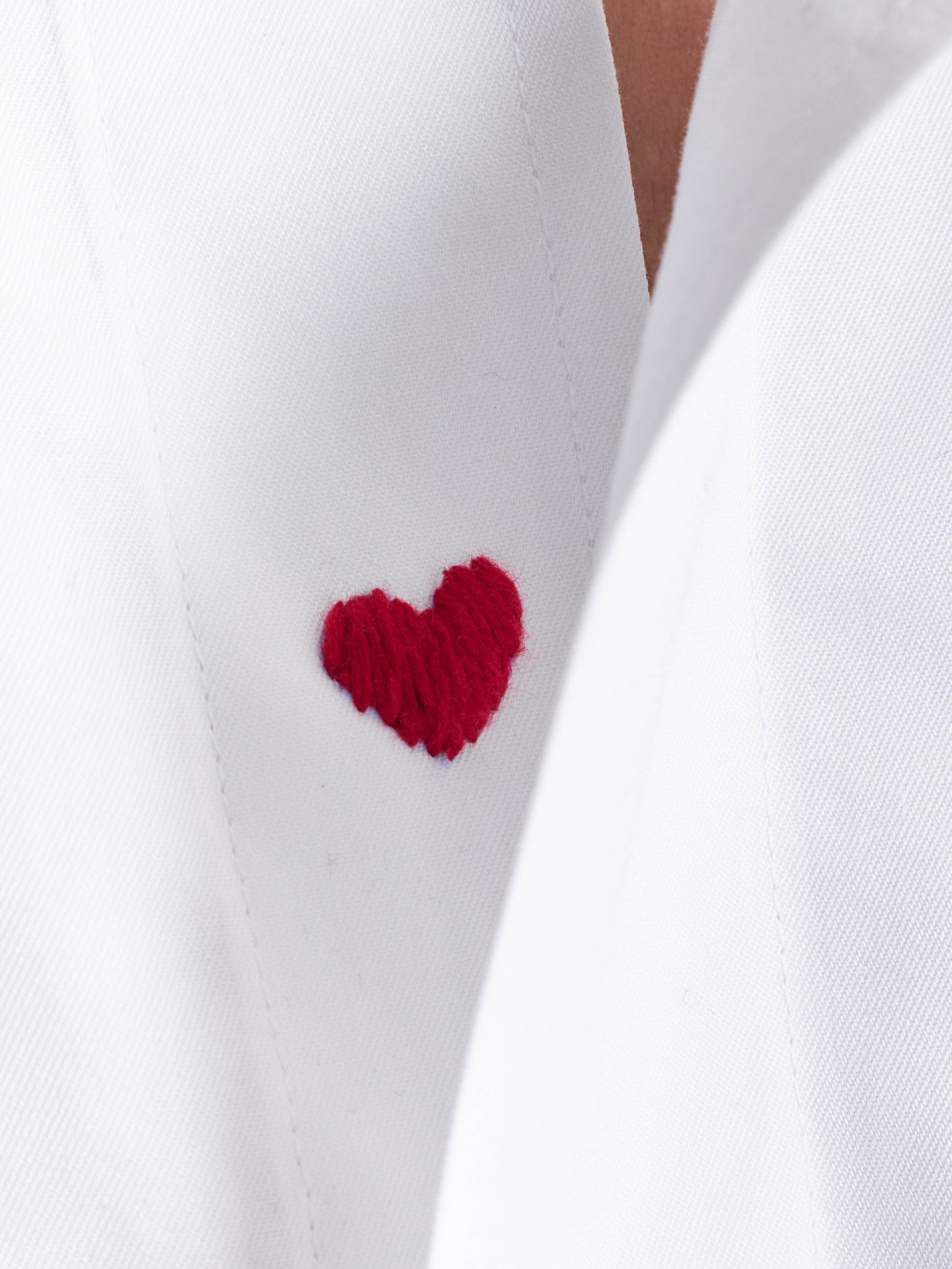 ​Рубашка с потайной вышивкой