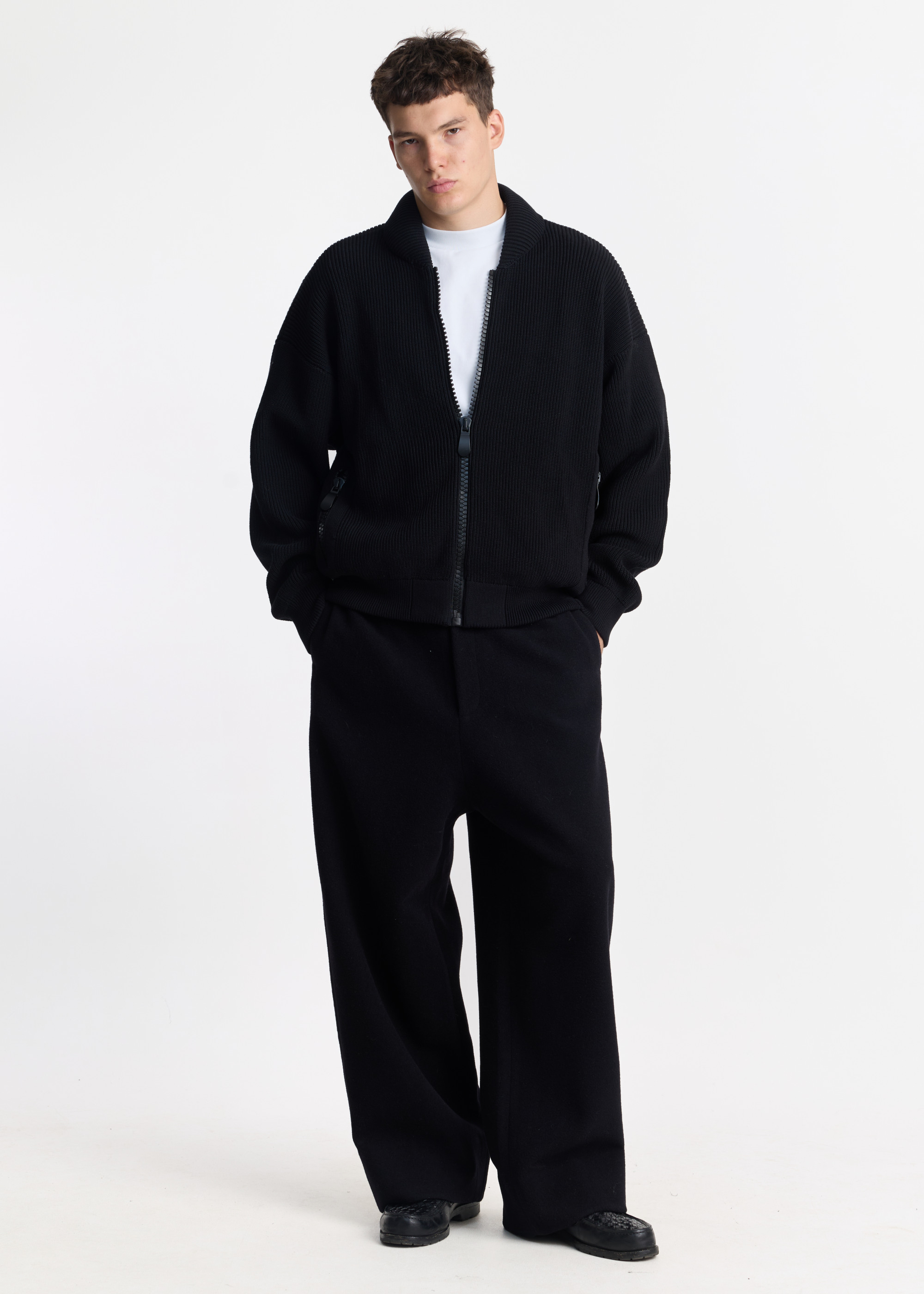 Свитер на молнии BLACKOUT ZIP